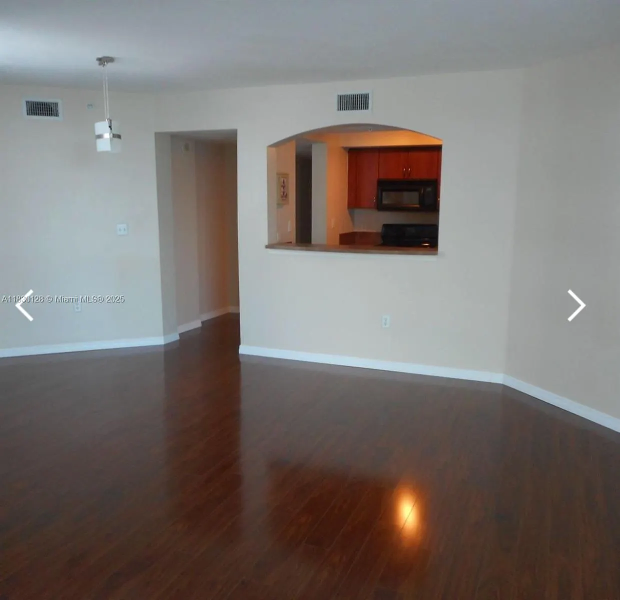9201 Collins Ave, #921