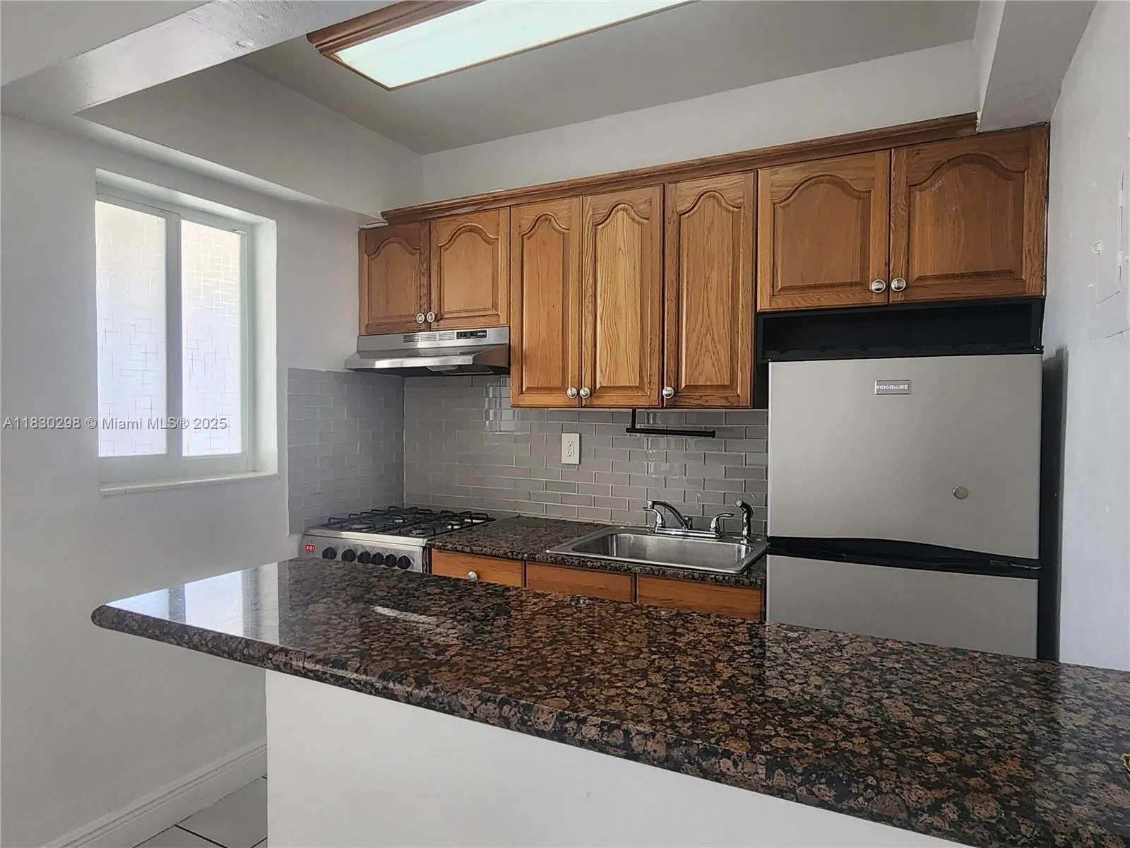 1014 Salzedo St, #304