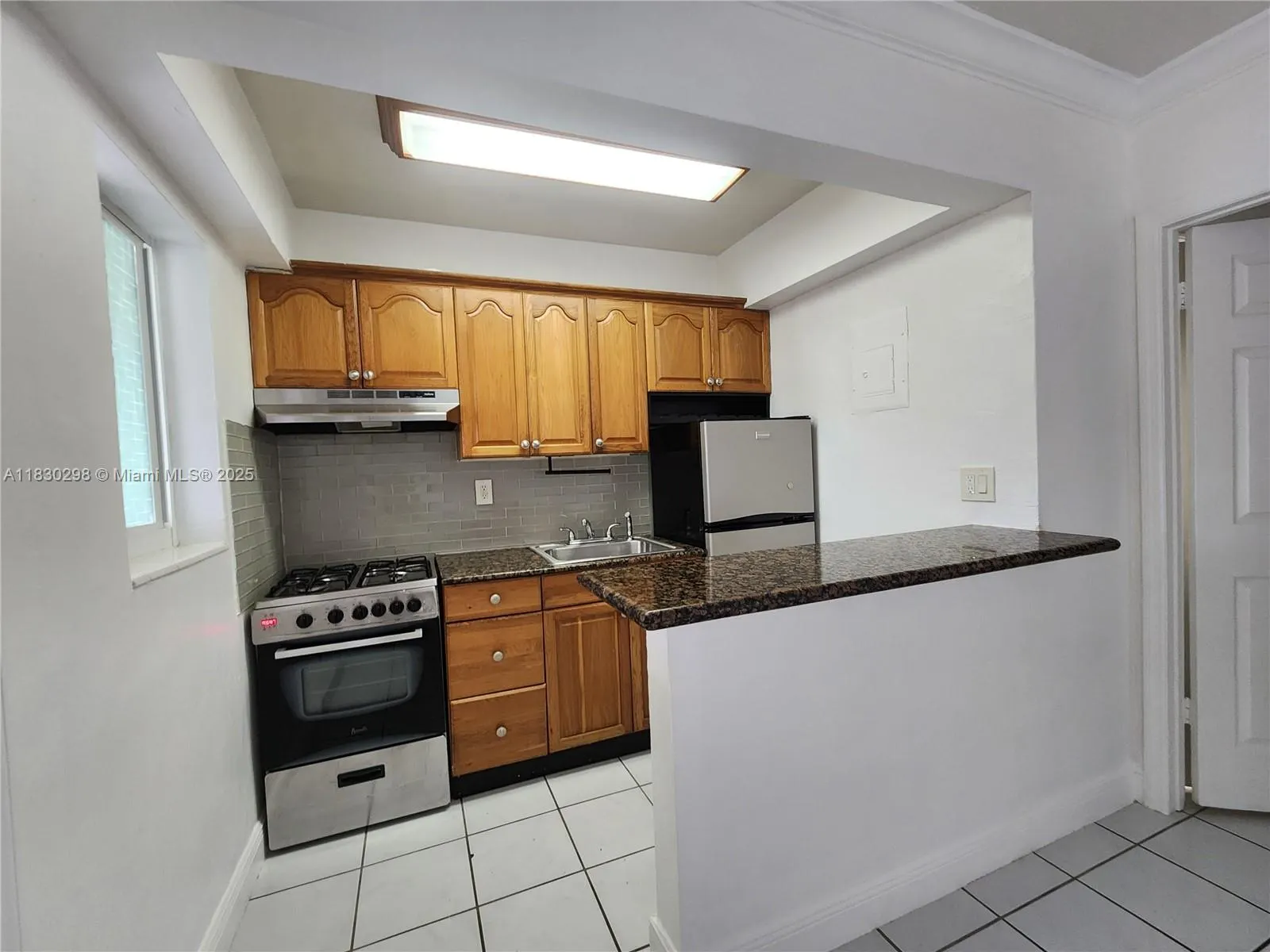 1014 Salzedo St, #304