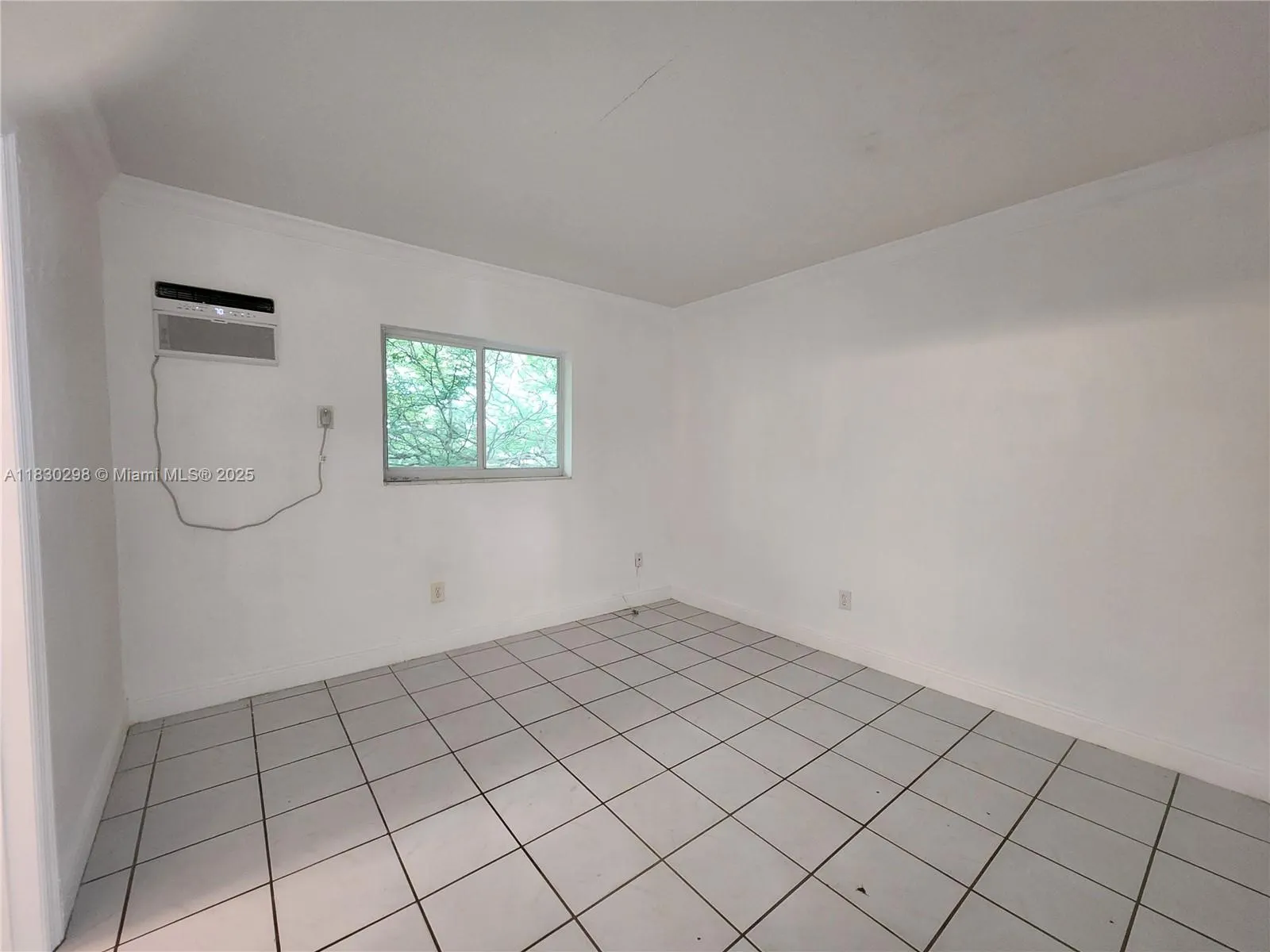 1014 Salzedo St, #304