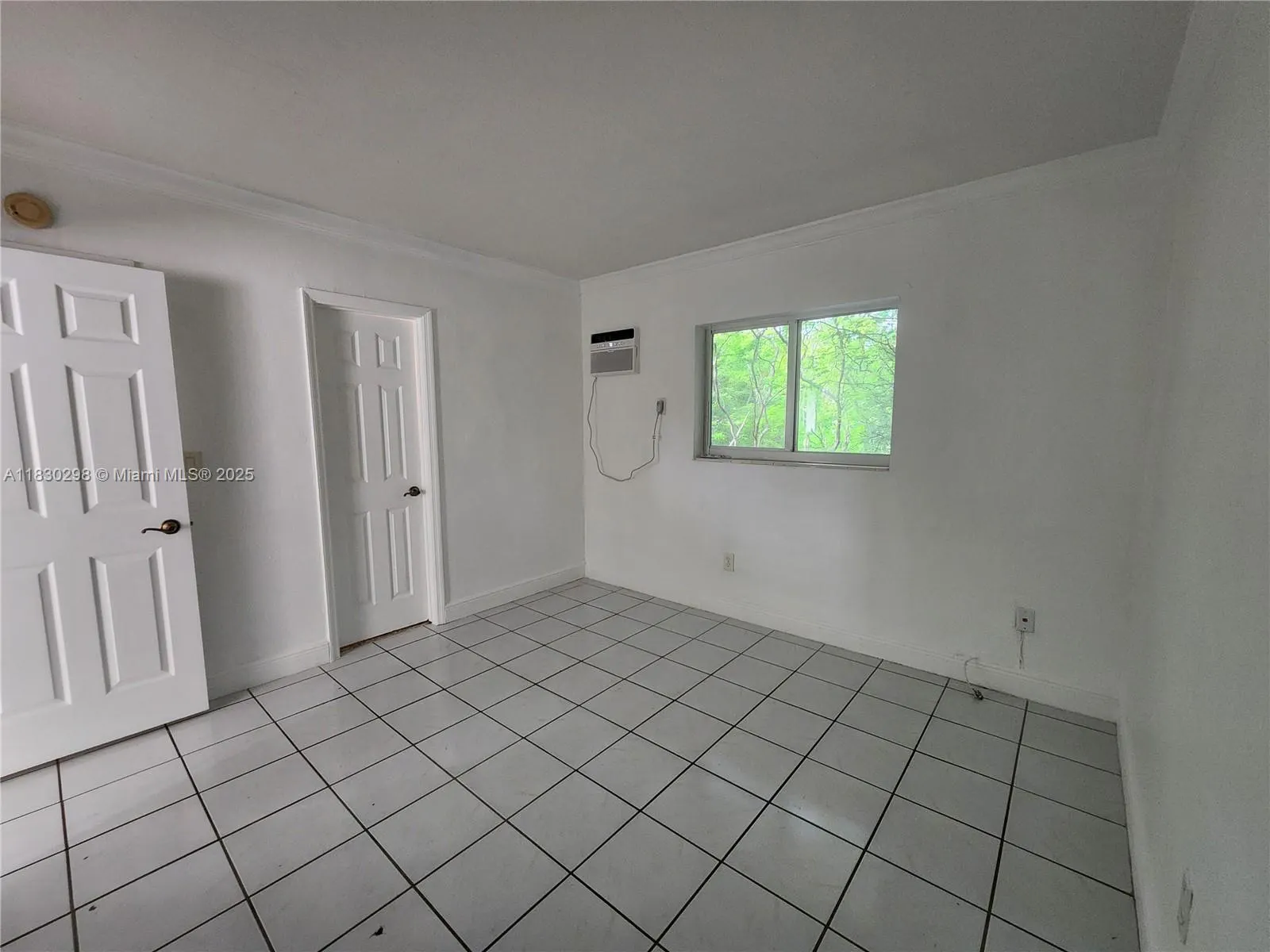 1014 Salzedo St, #304
