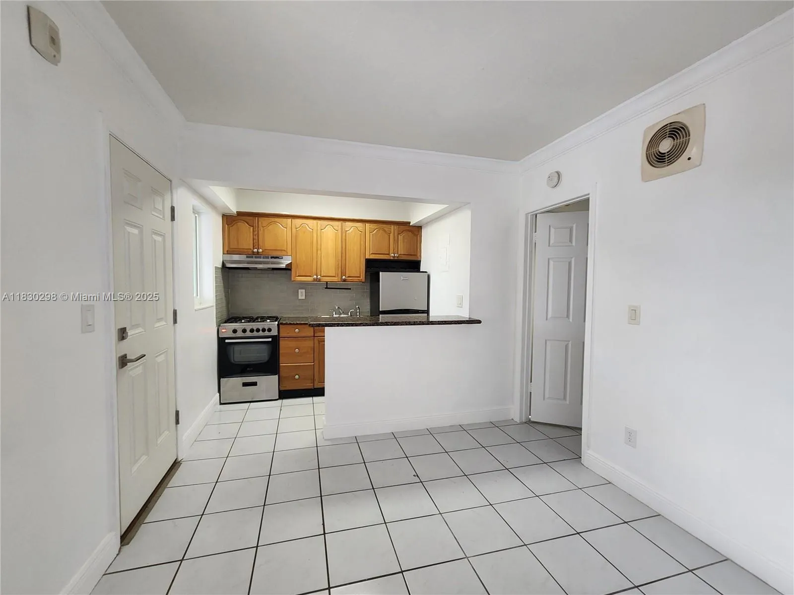 1014 Salzedo St, #304