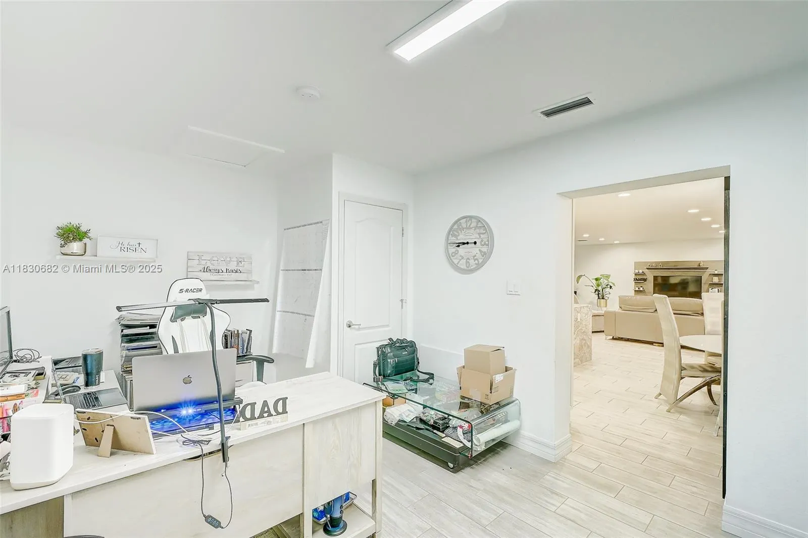 369 Caloosa Drive