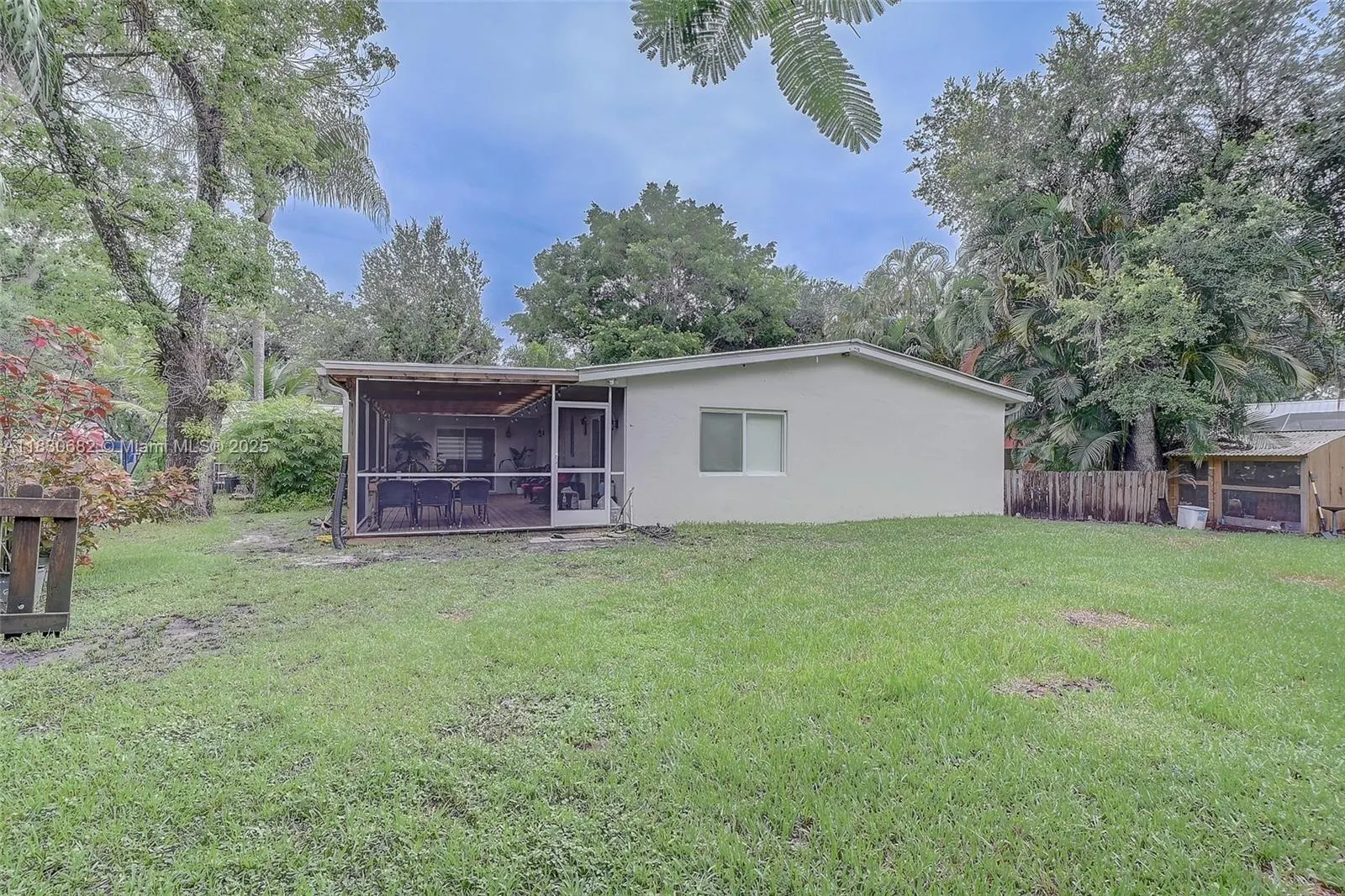 369 Caloosa Drive