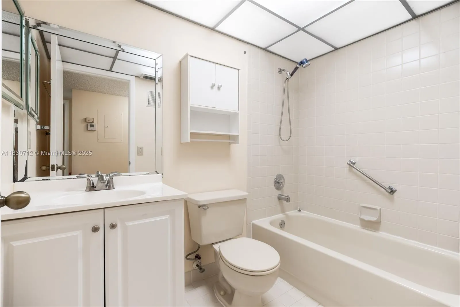 10869 W Clairmont Cir, #209