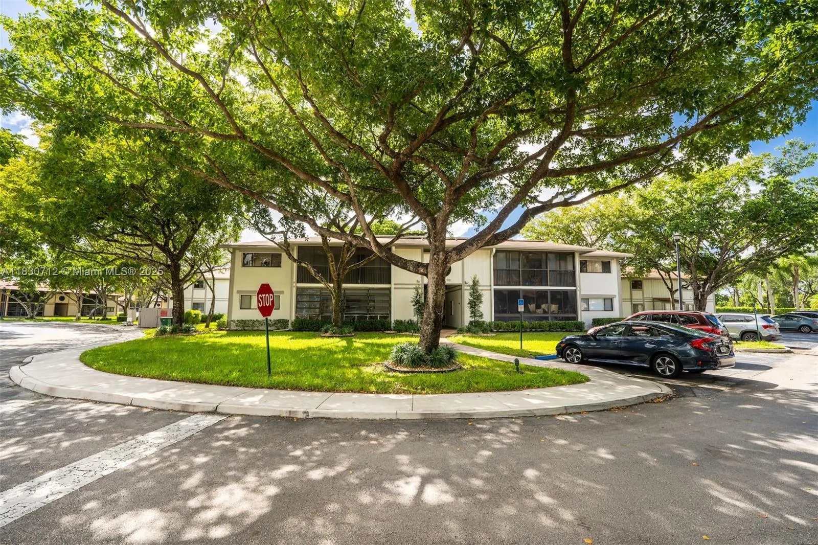 10869 W Clairmont Cir, #209