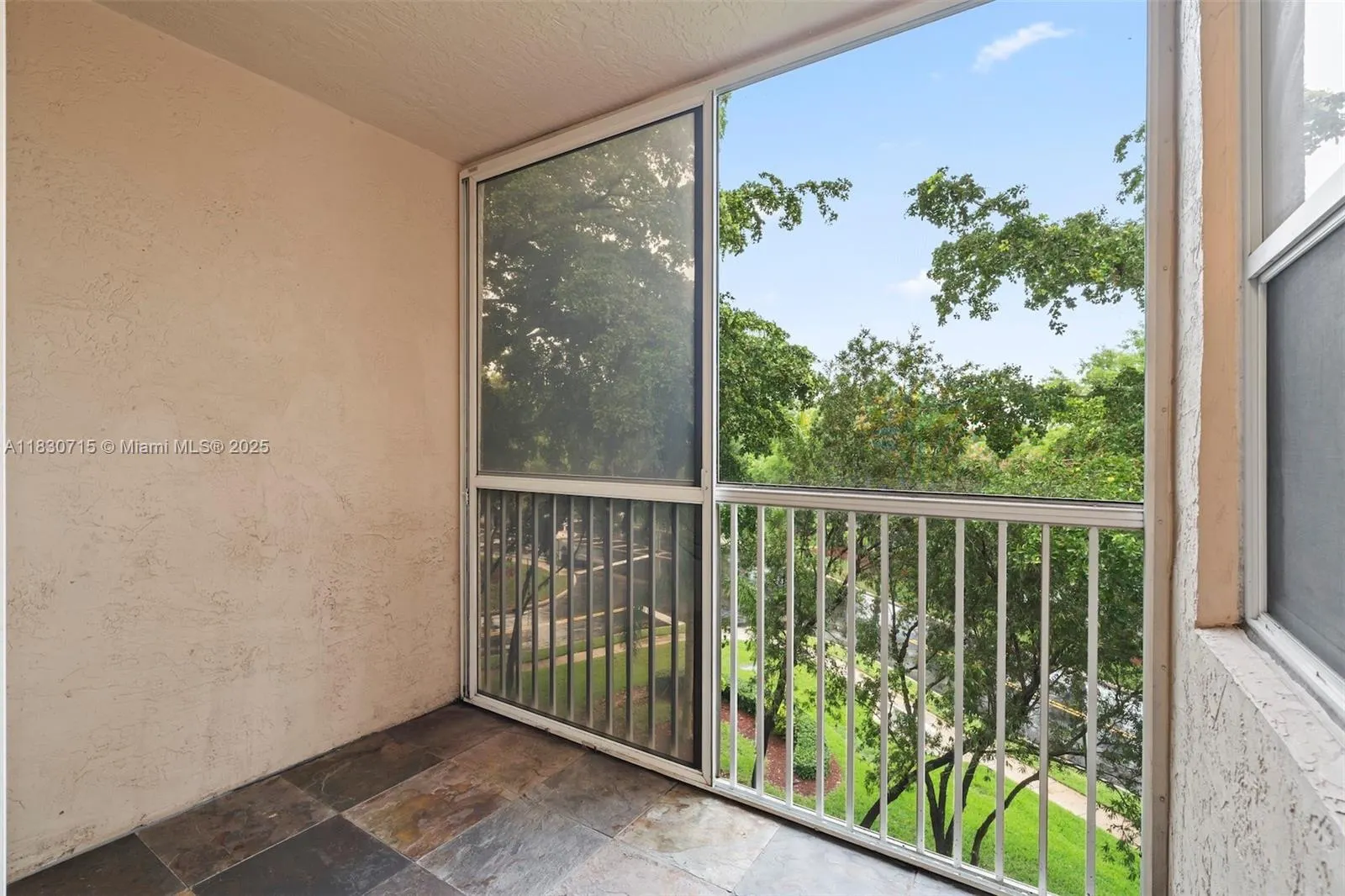 9511 Weldon Cir, #G406