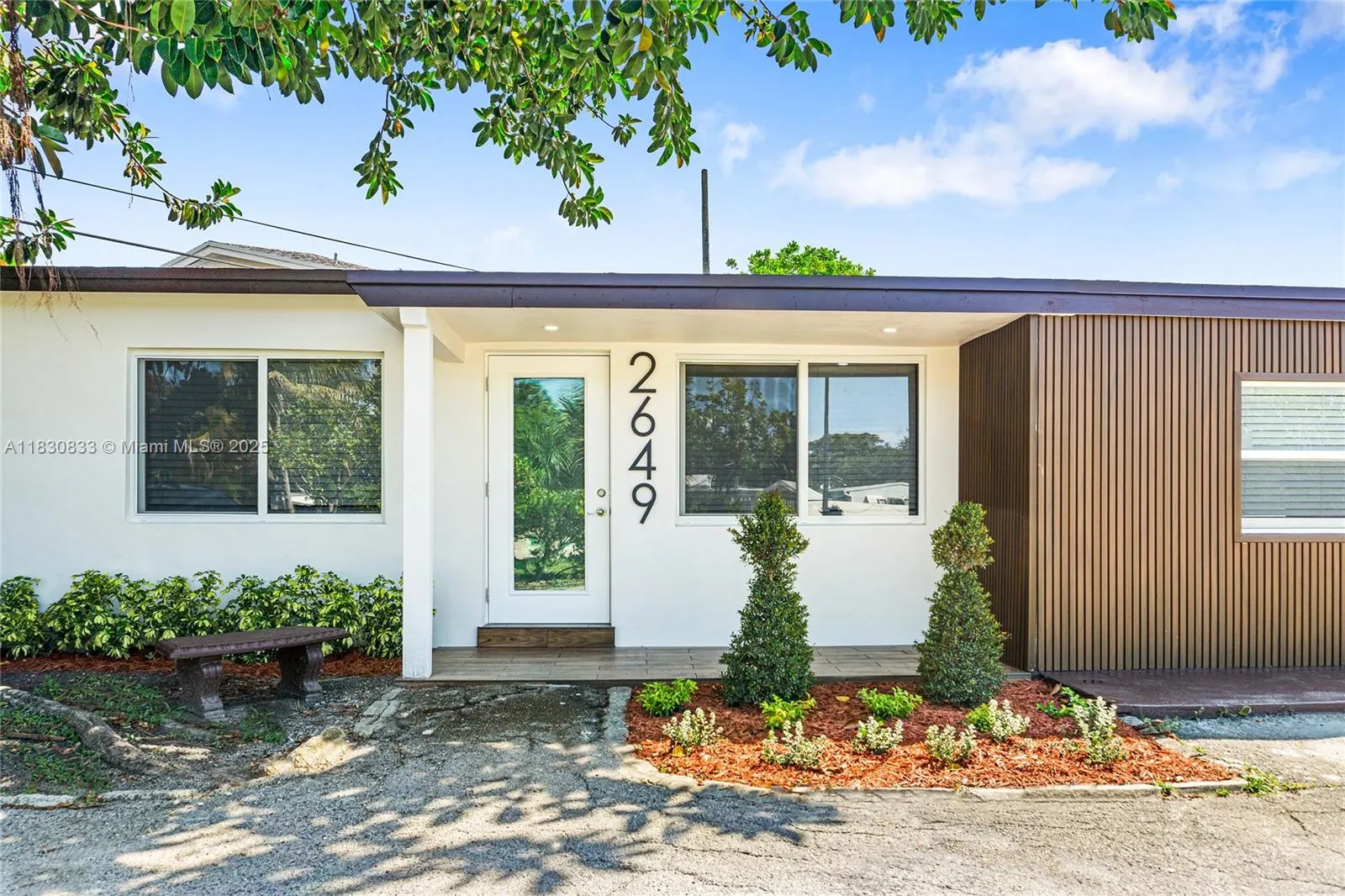 2649 NE 13th Ter