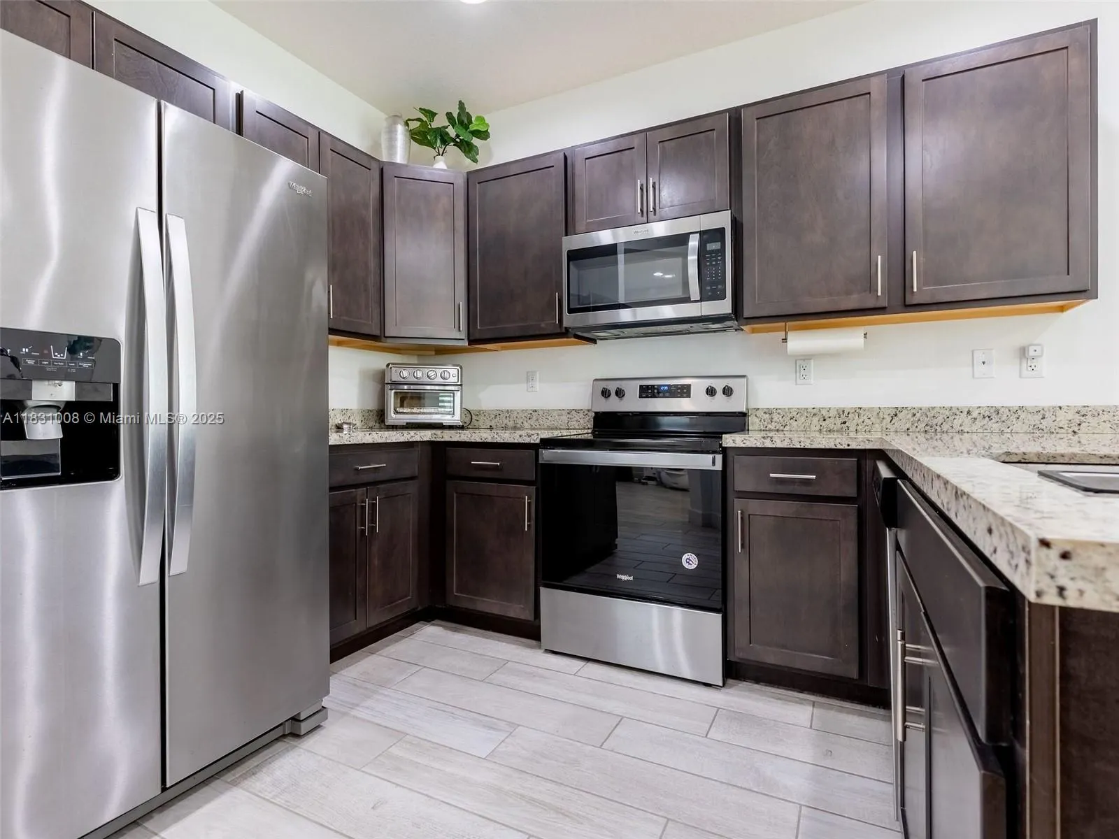 4923 NW 48th Ter
