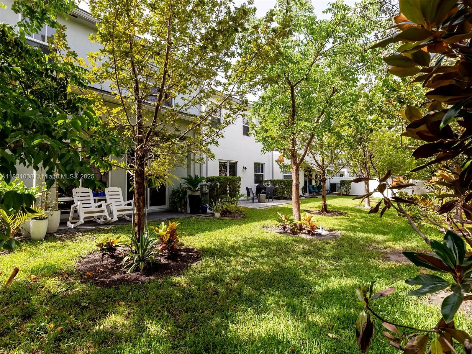 4923 NW 48th Ter
