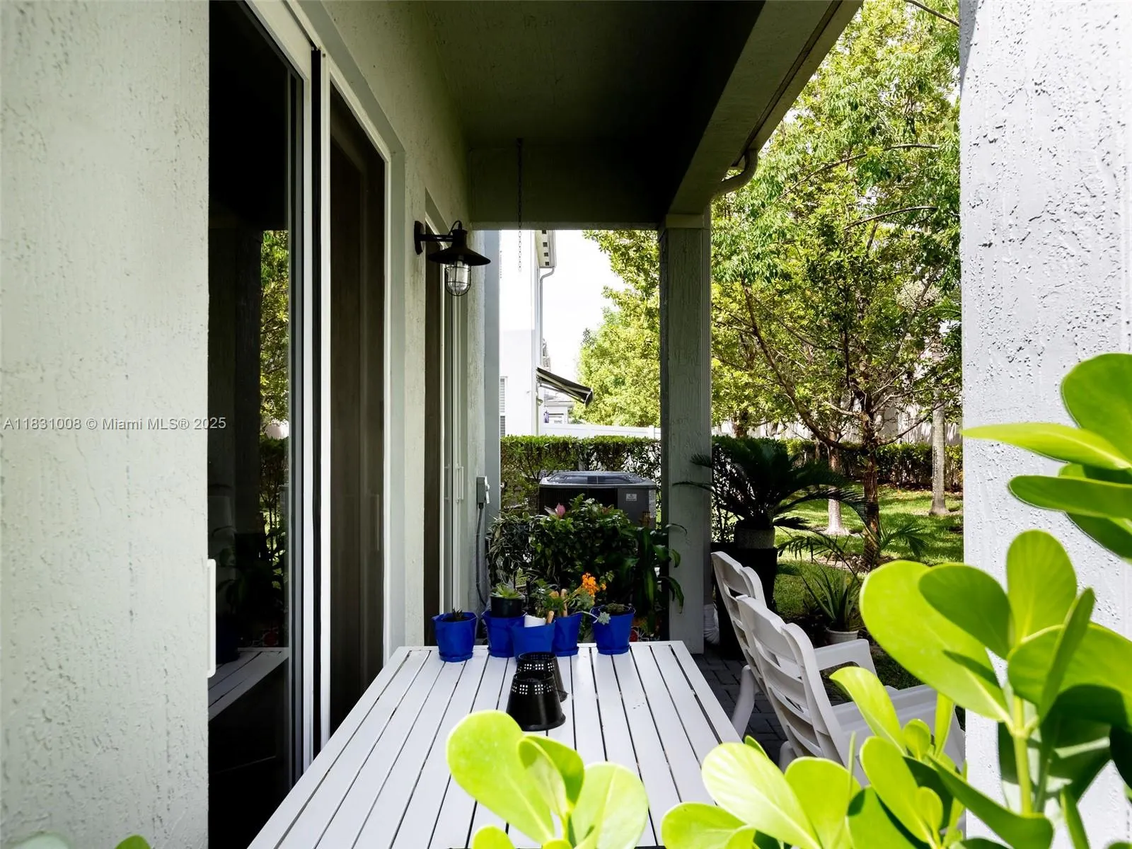 4923 NW 48th Ter