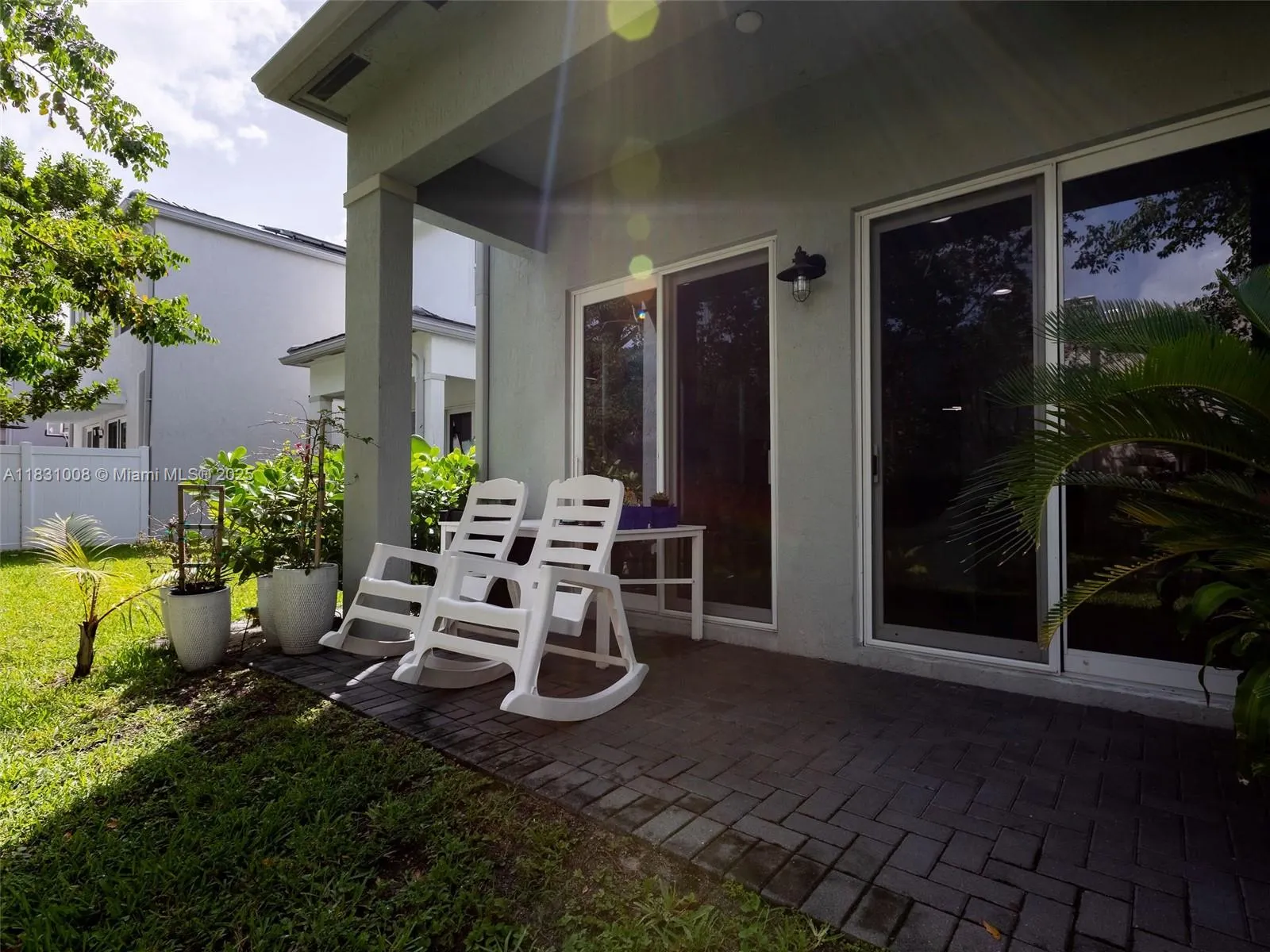 4923 NW 48th Ter