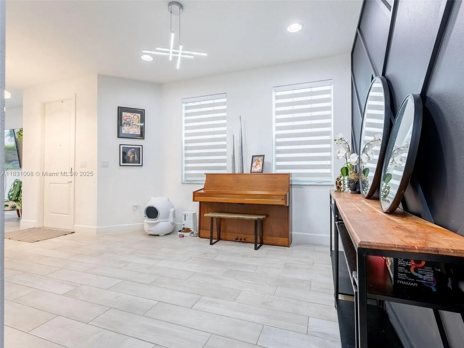 4923 NW 48th Ter