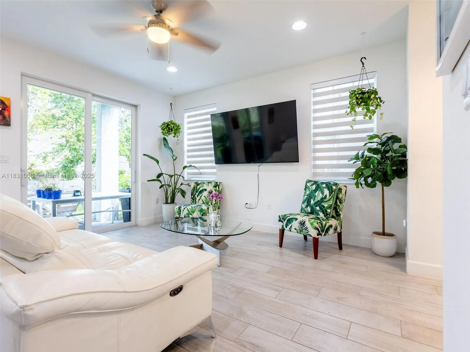 4923 NW 48th Ter