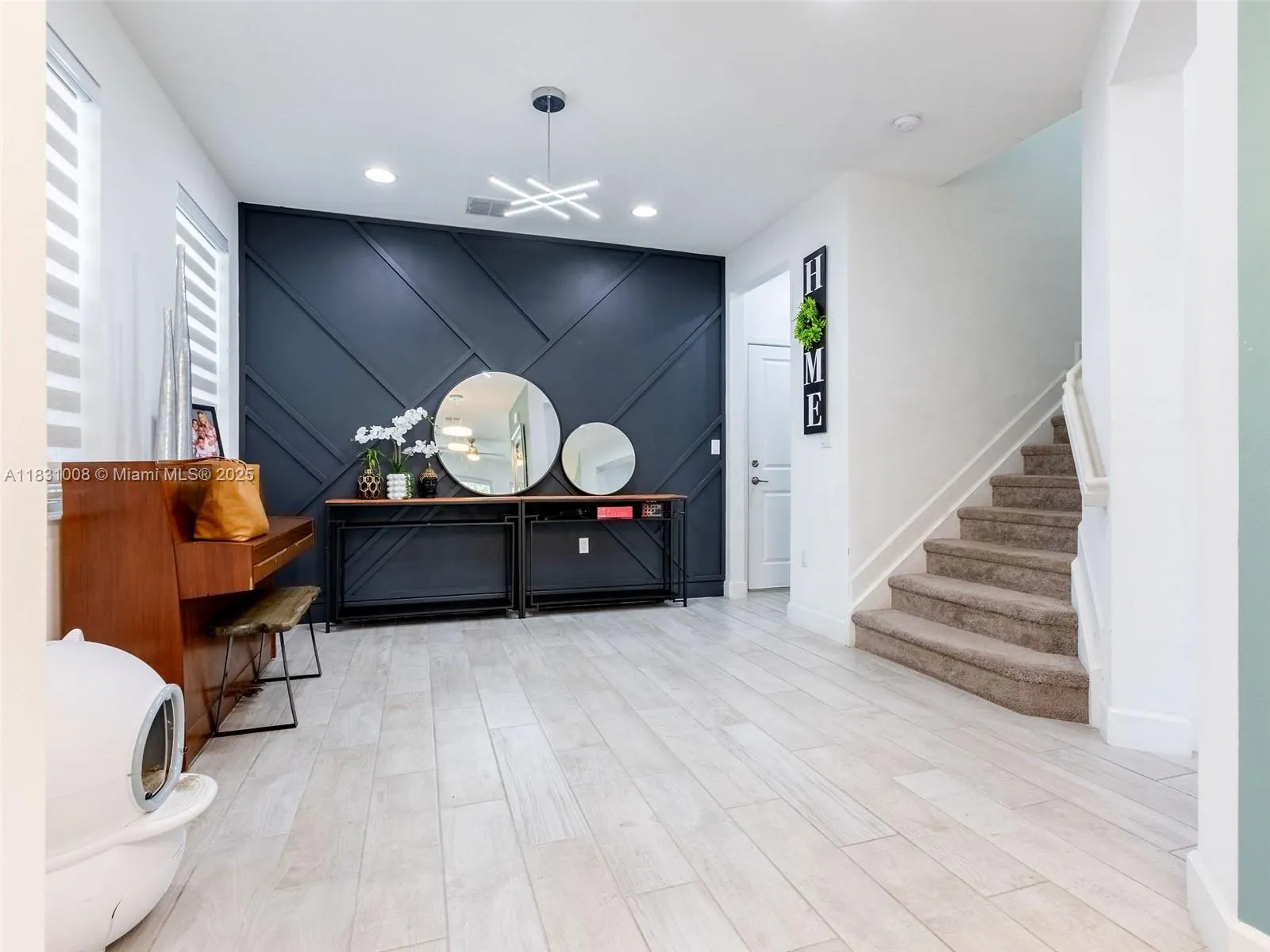 4923 NW 48th Ter
