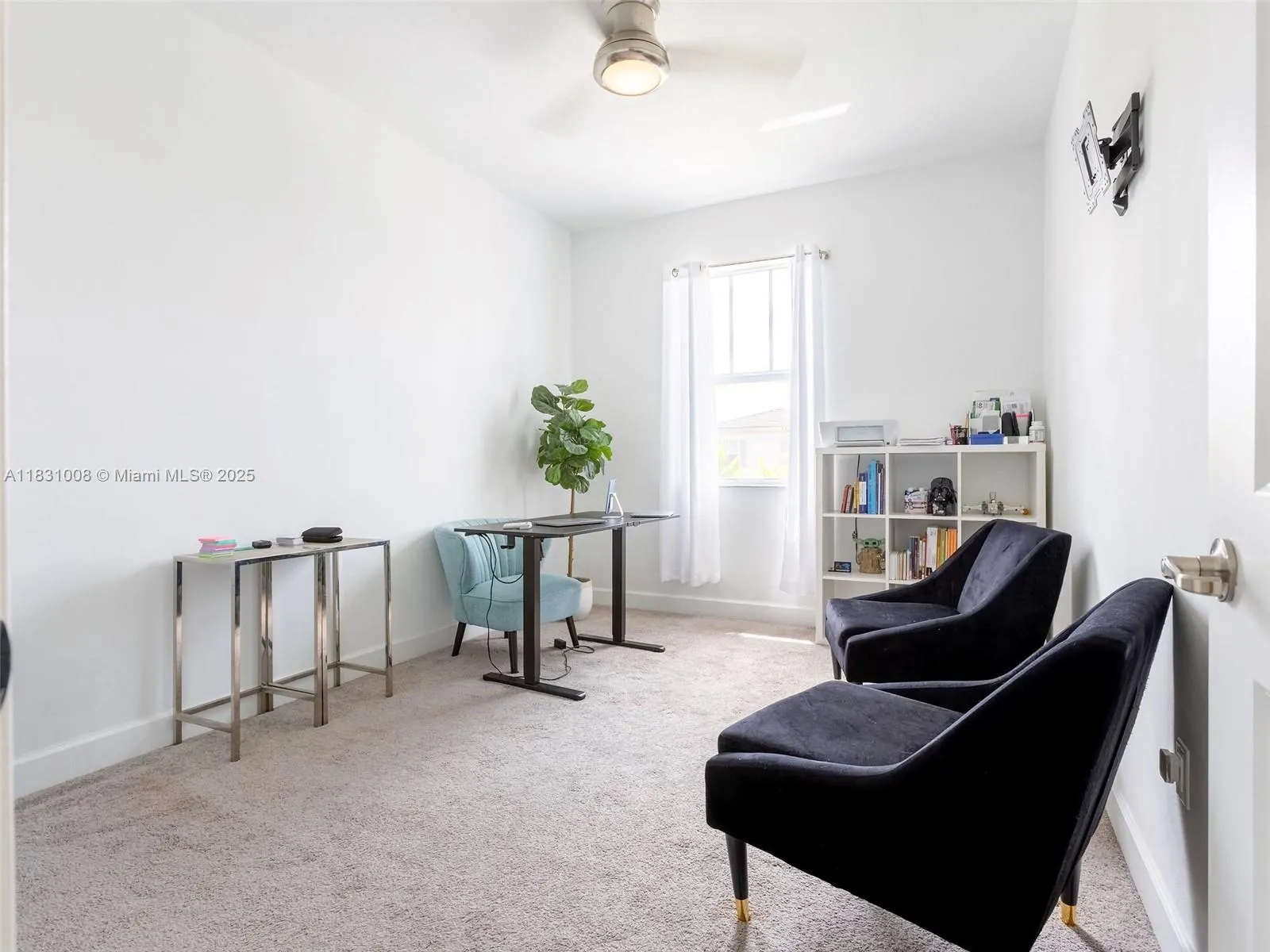 4923 NW 48th Ter