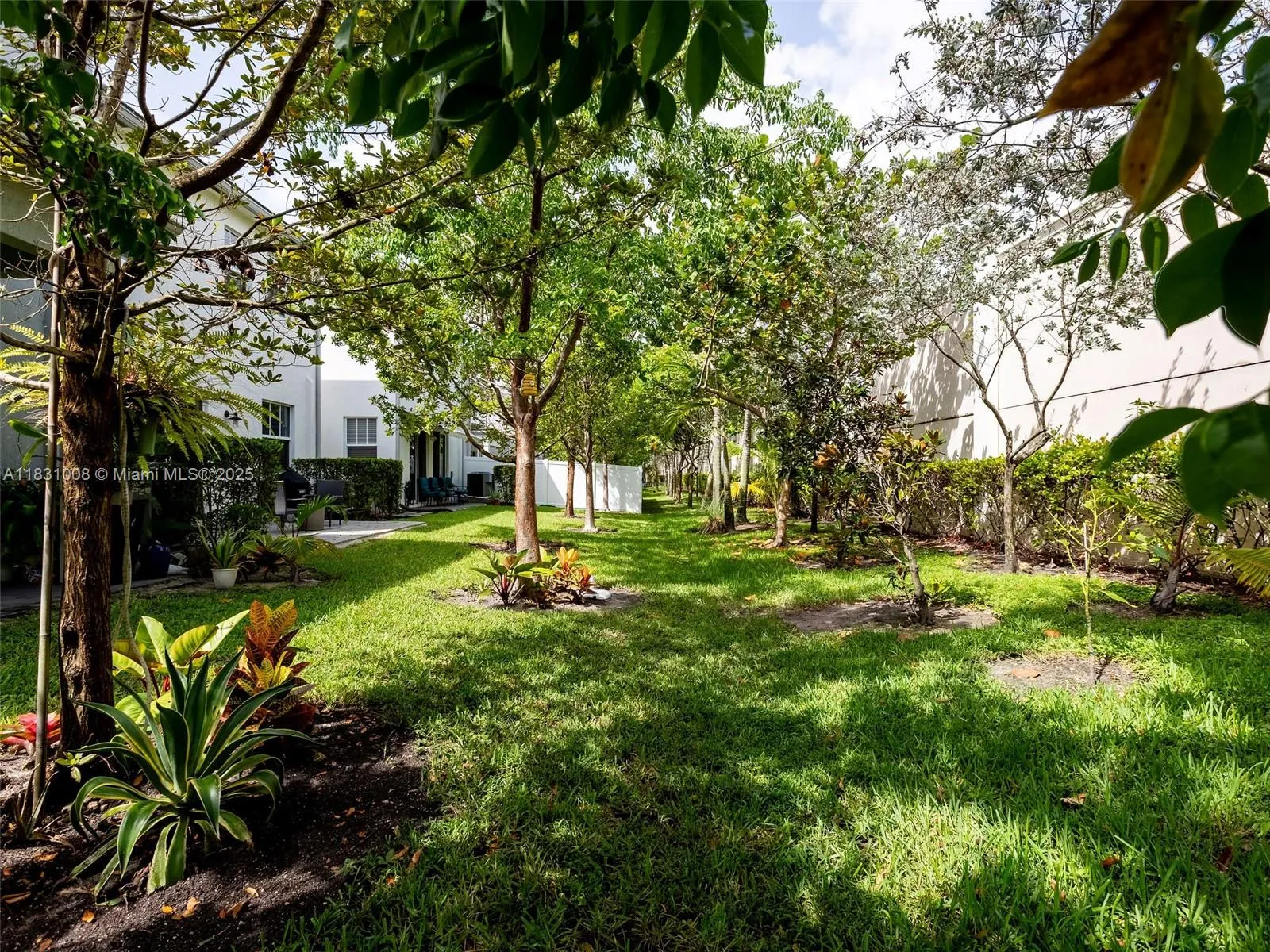 4923 NW 48th Ter