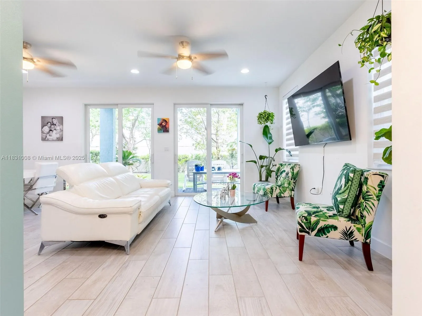 4923 NW 48th Ter