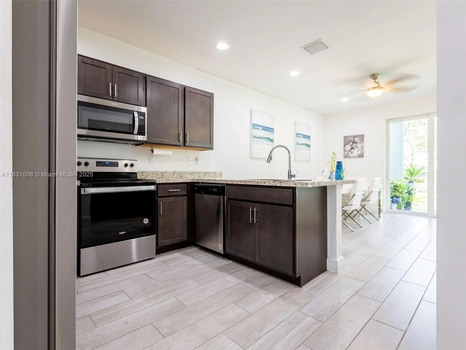 4923 NW 48th Ter