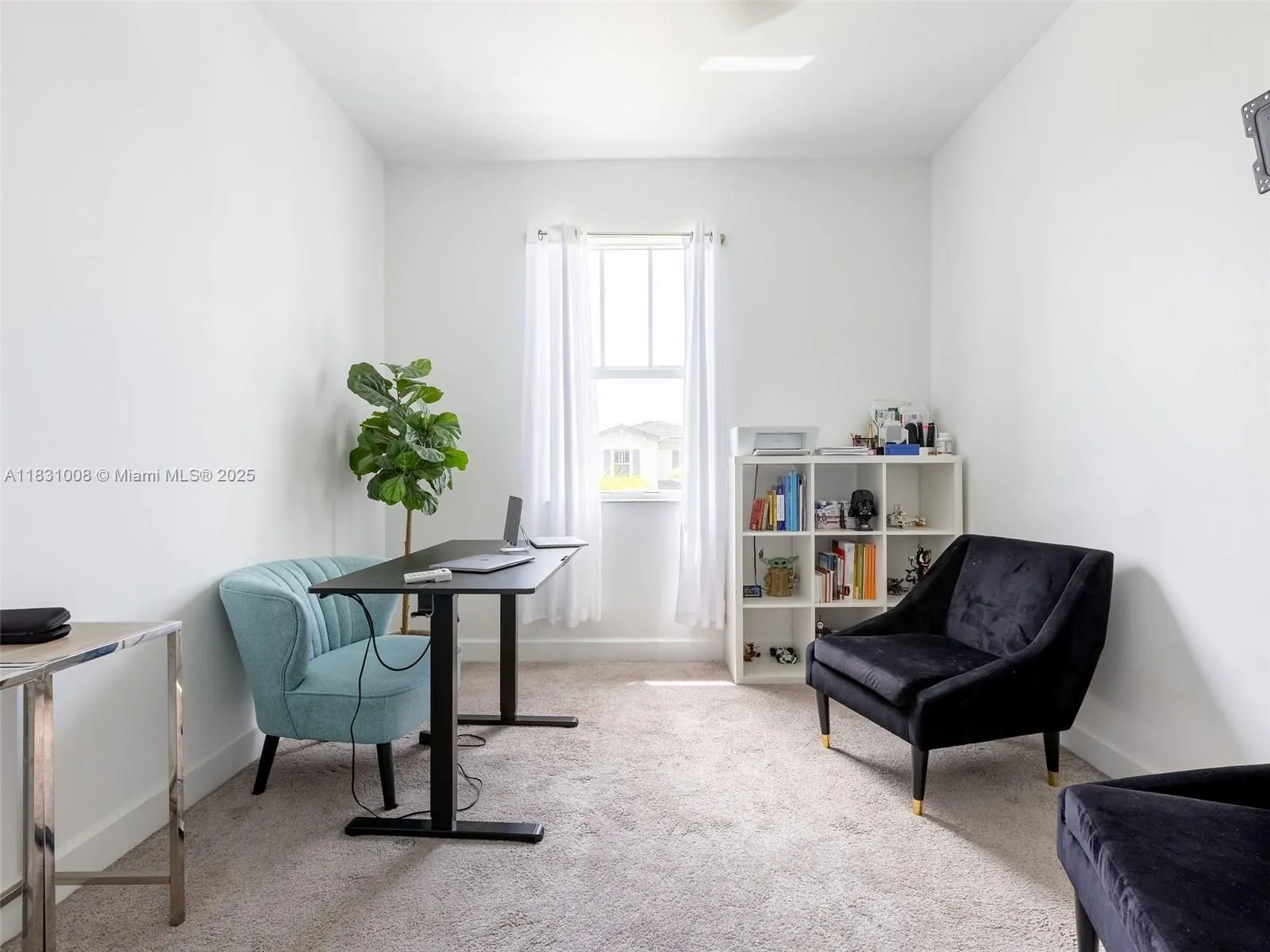 4923 NW 48th Ter