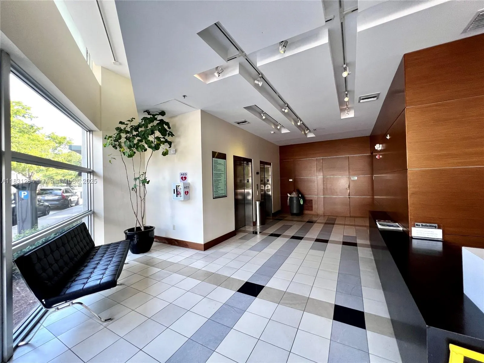1430 S Dixie Hwy, #315