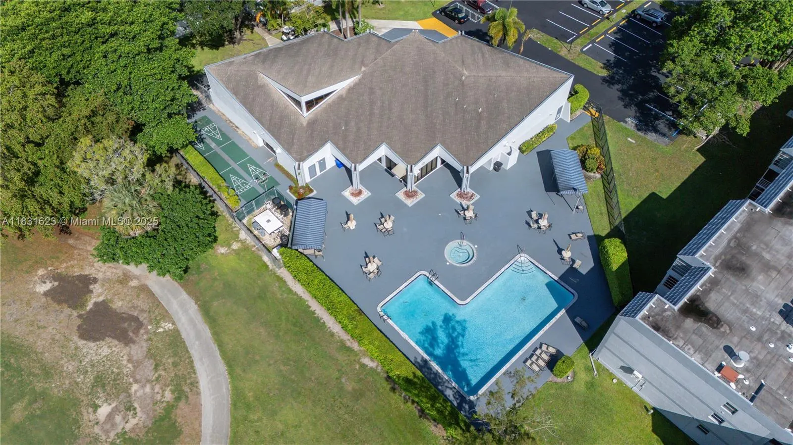 8350 Sands Point Blvd, #E309