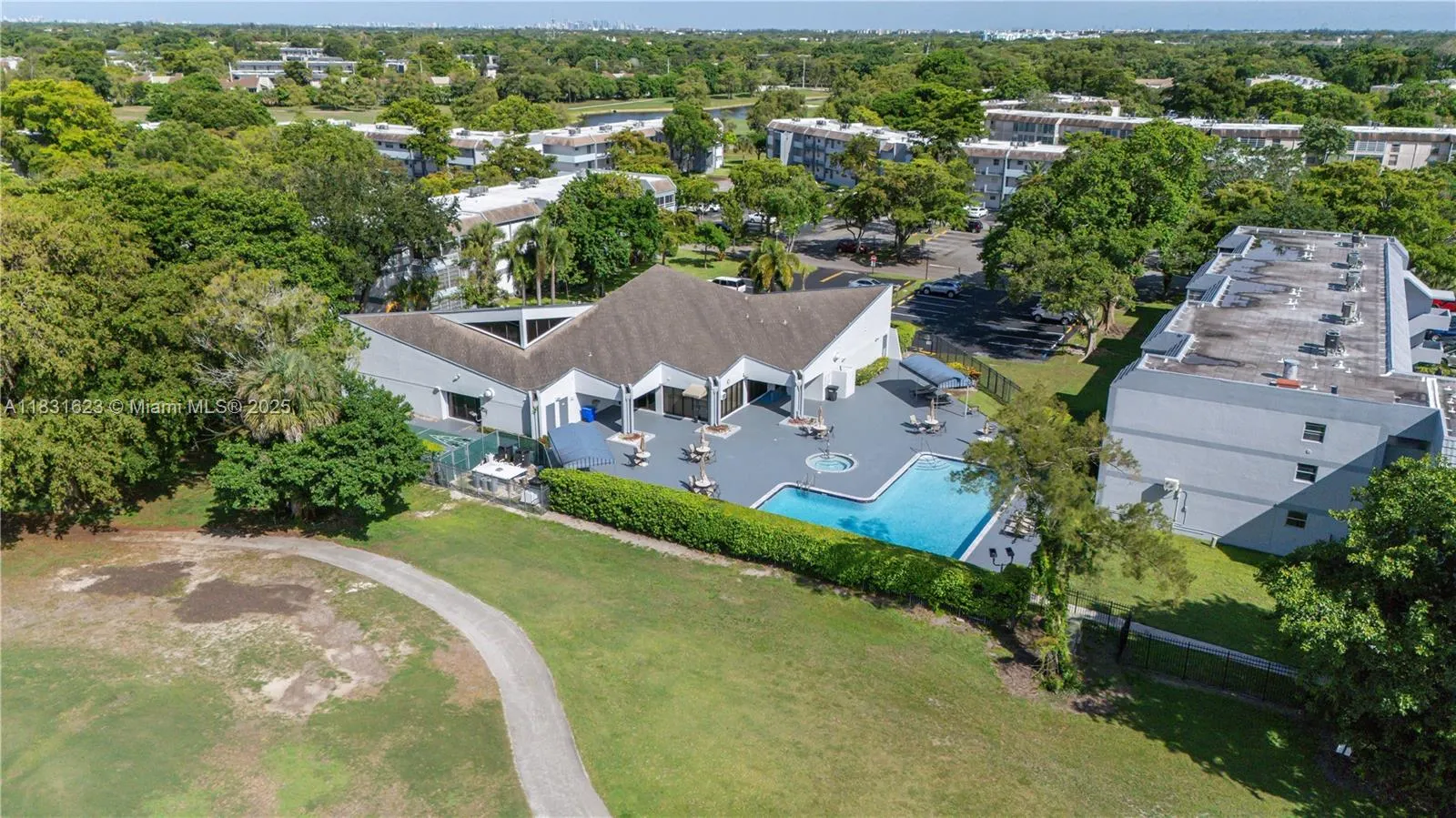 8350 Sands Point Blvd, #E309