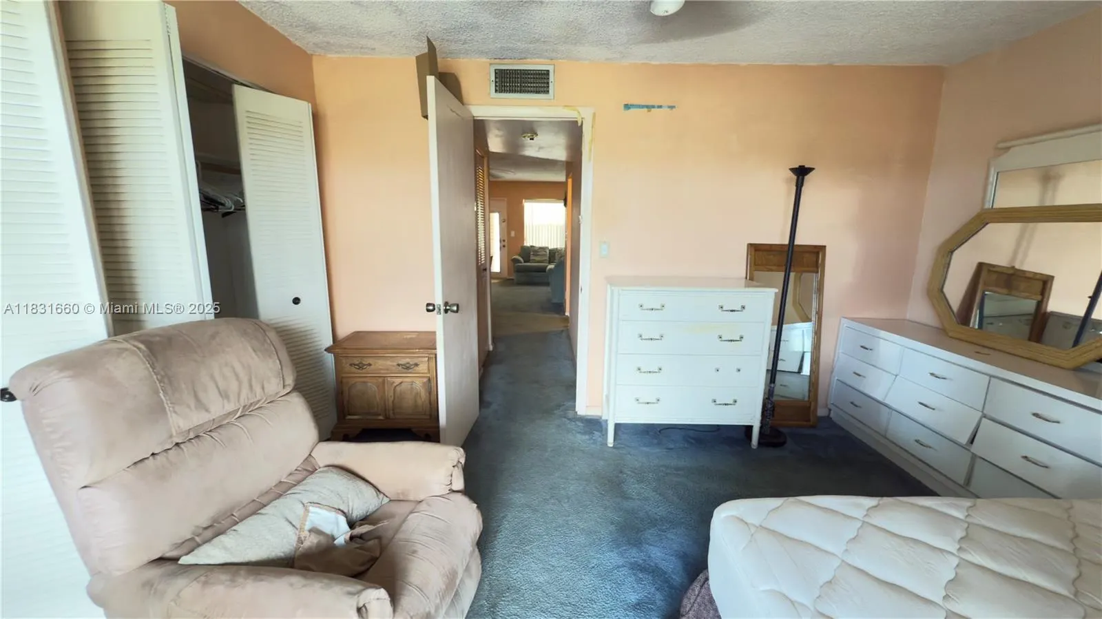 9121 Sunrise Lakes Blvd, #210