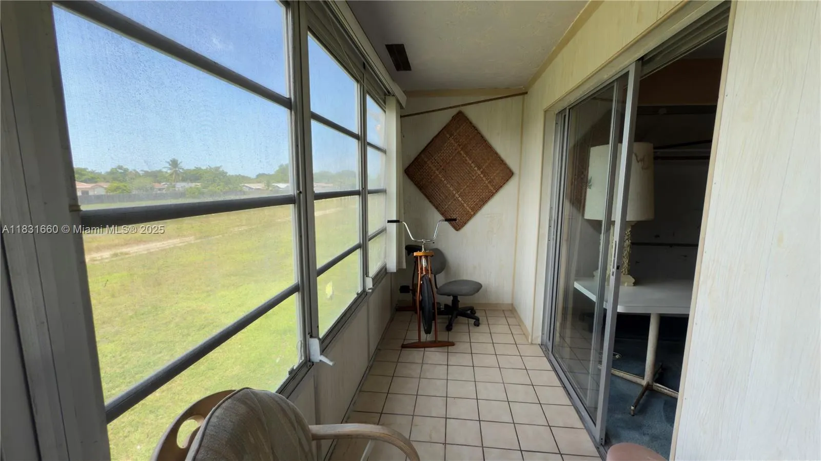 9121 Sunrise Lakes Blvd, #210