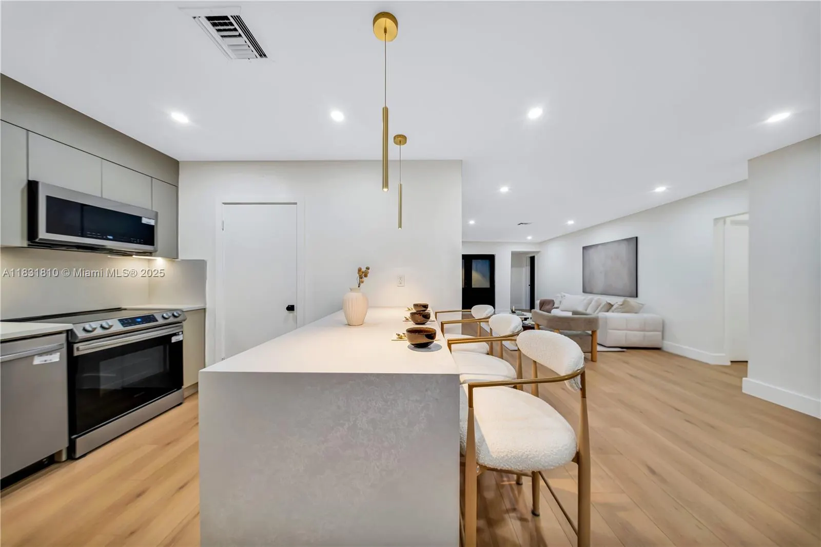 432 Sevilla Ave