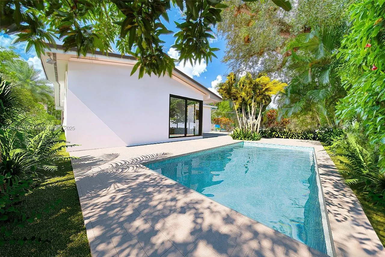 432 Sevilla Ave