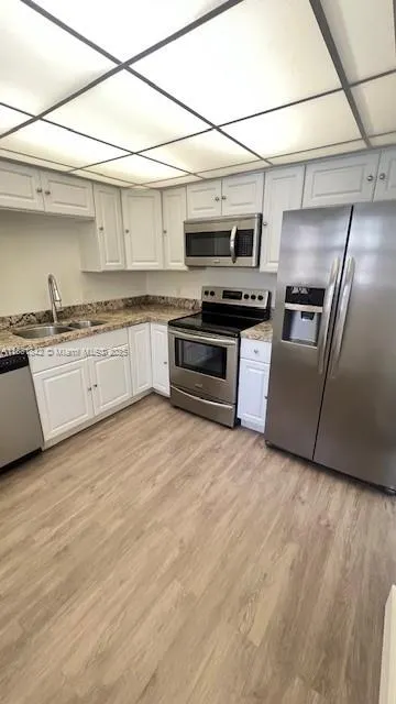 1239 Mariposa Ave, #1
