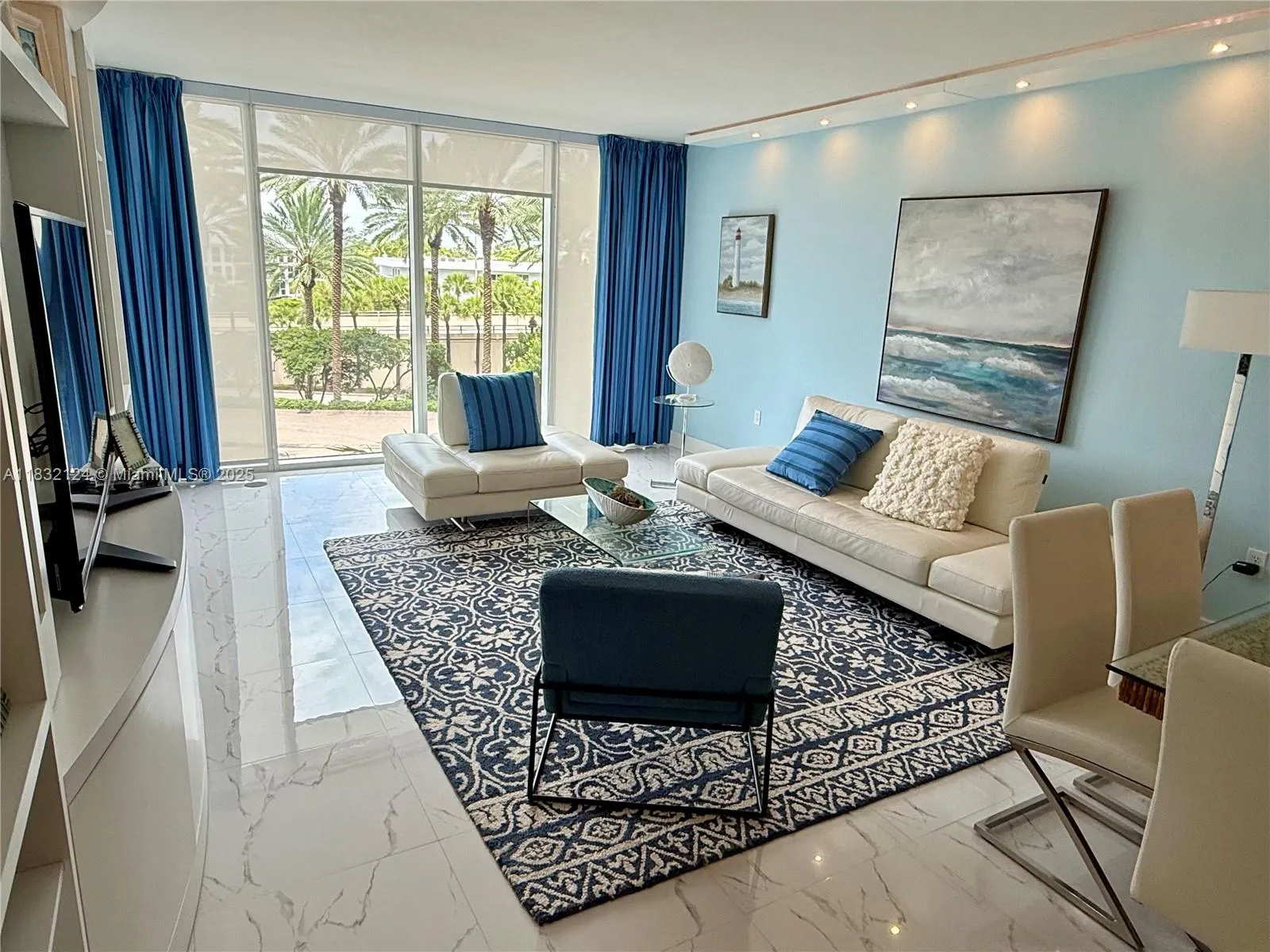 10275 Collins Ave, #229