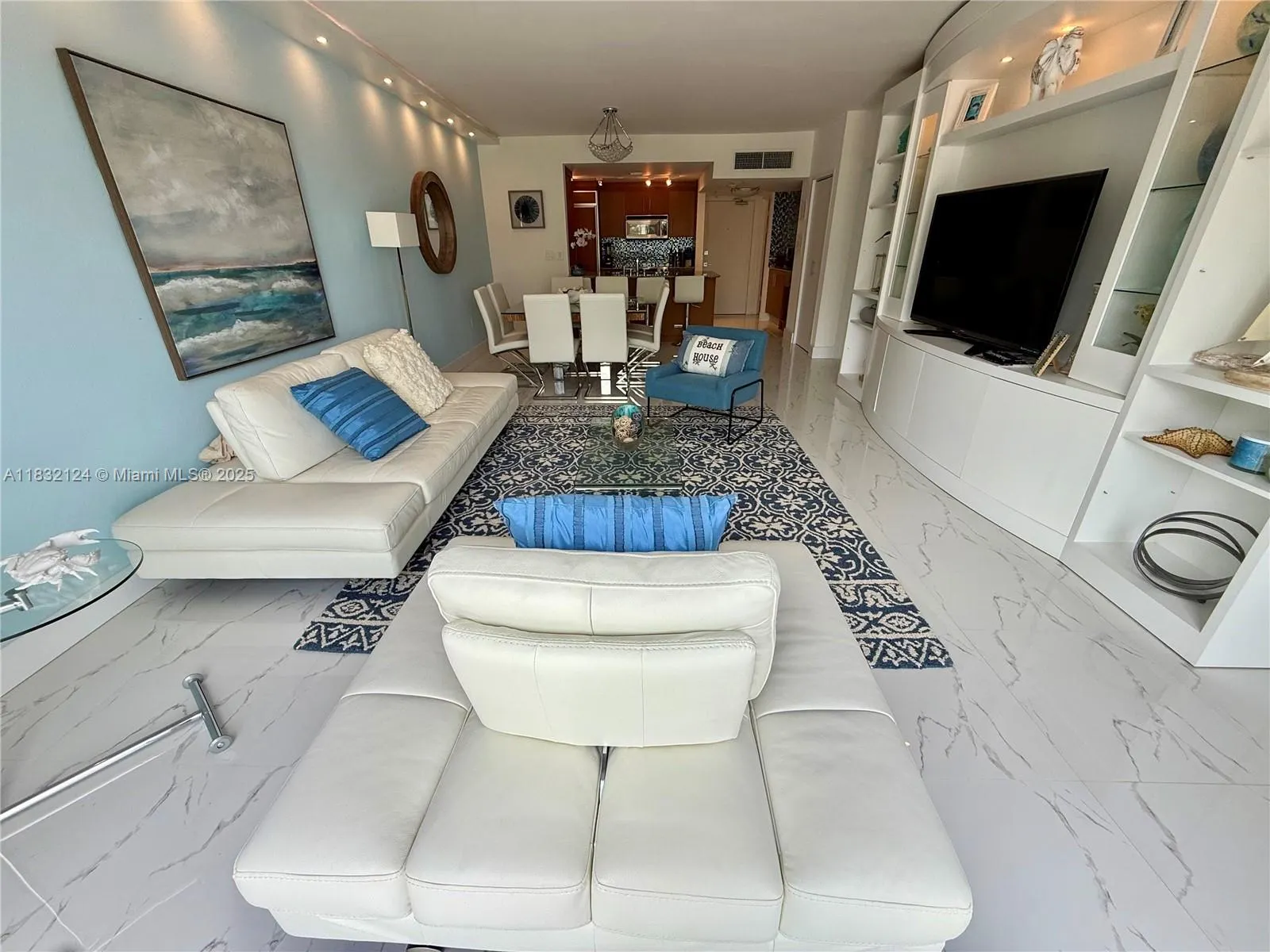10275 Collins Ave, #229