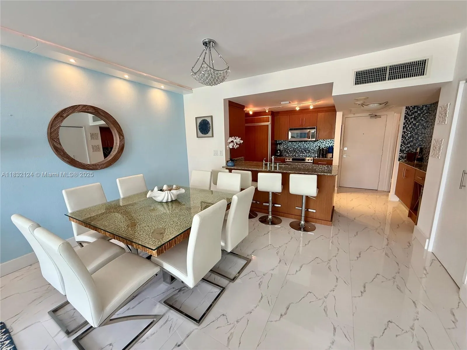 10275 Collins Ave, #229