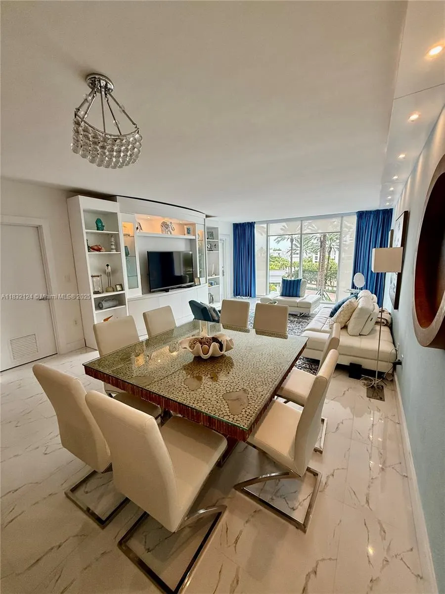 10275 Collins Ave, #229