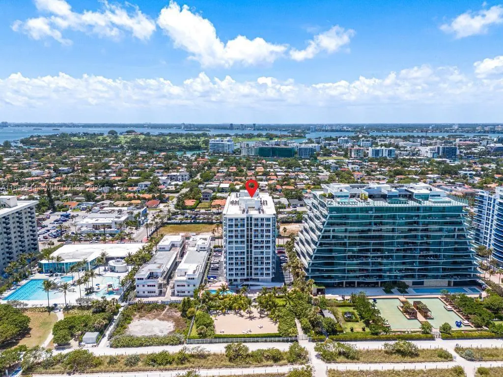 9341 Collins Ave, #904