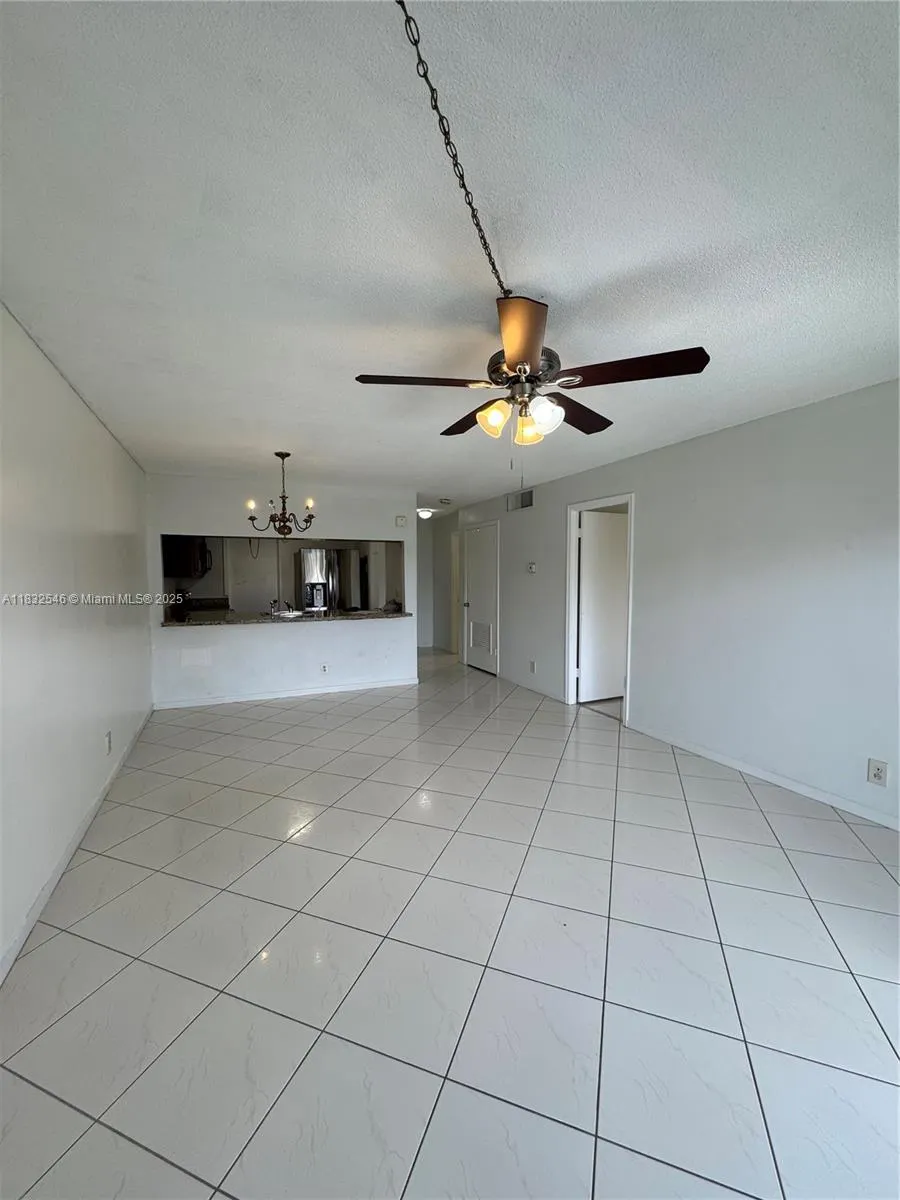 4200 NW 3rd Ct, #325
