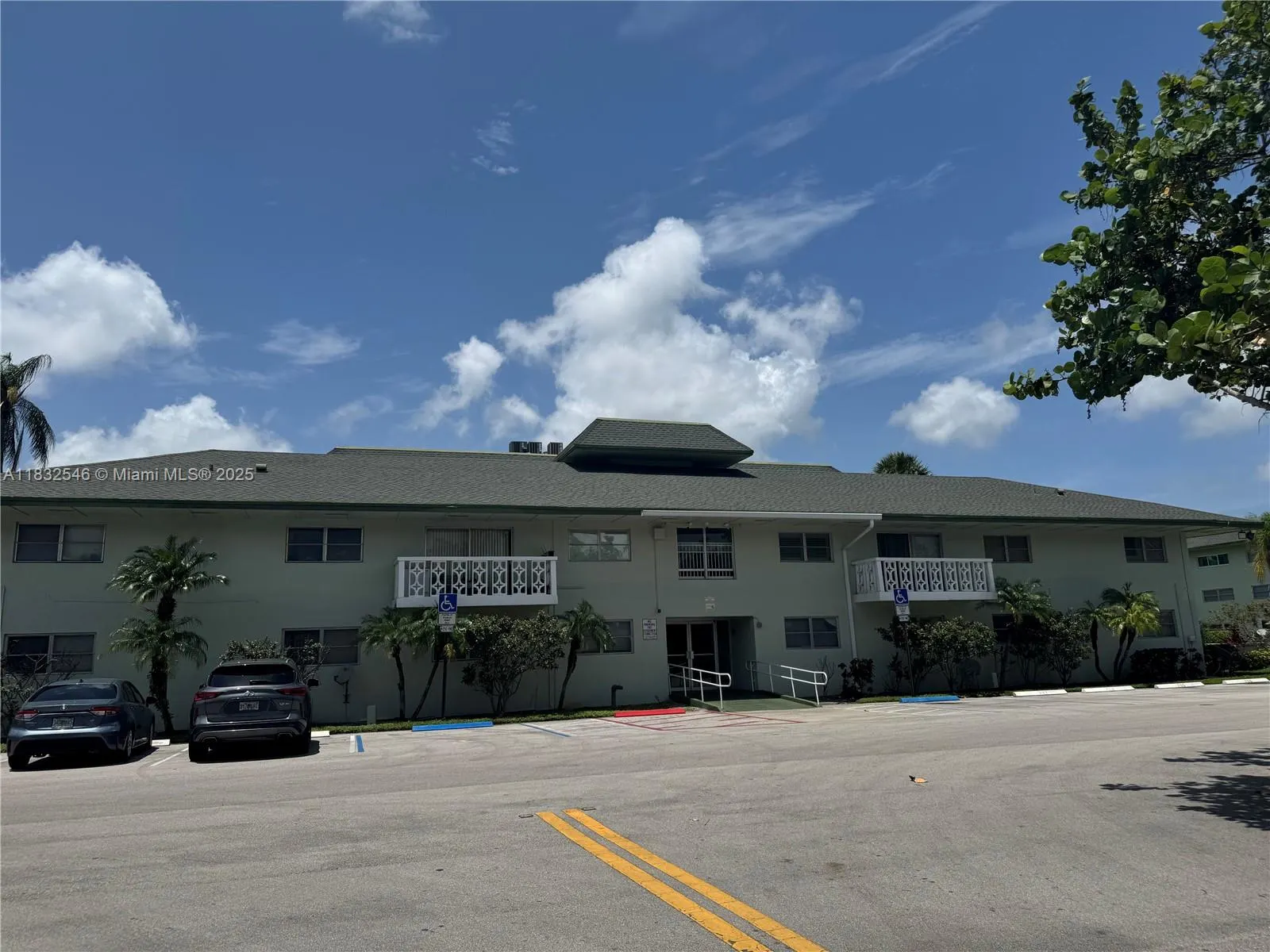 4200 NW 3rd Ct, #325