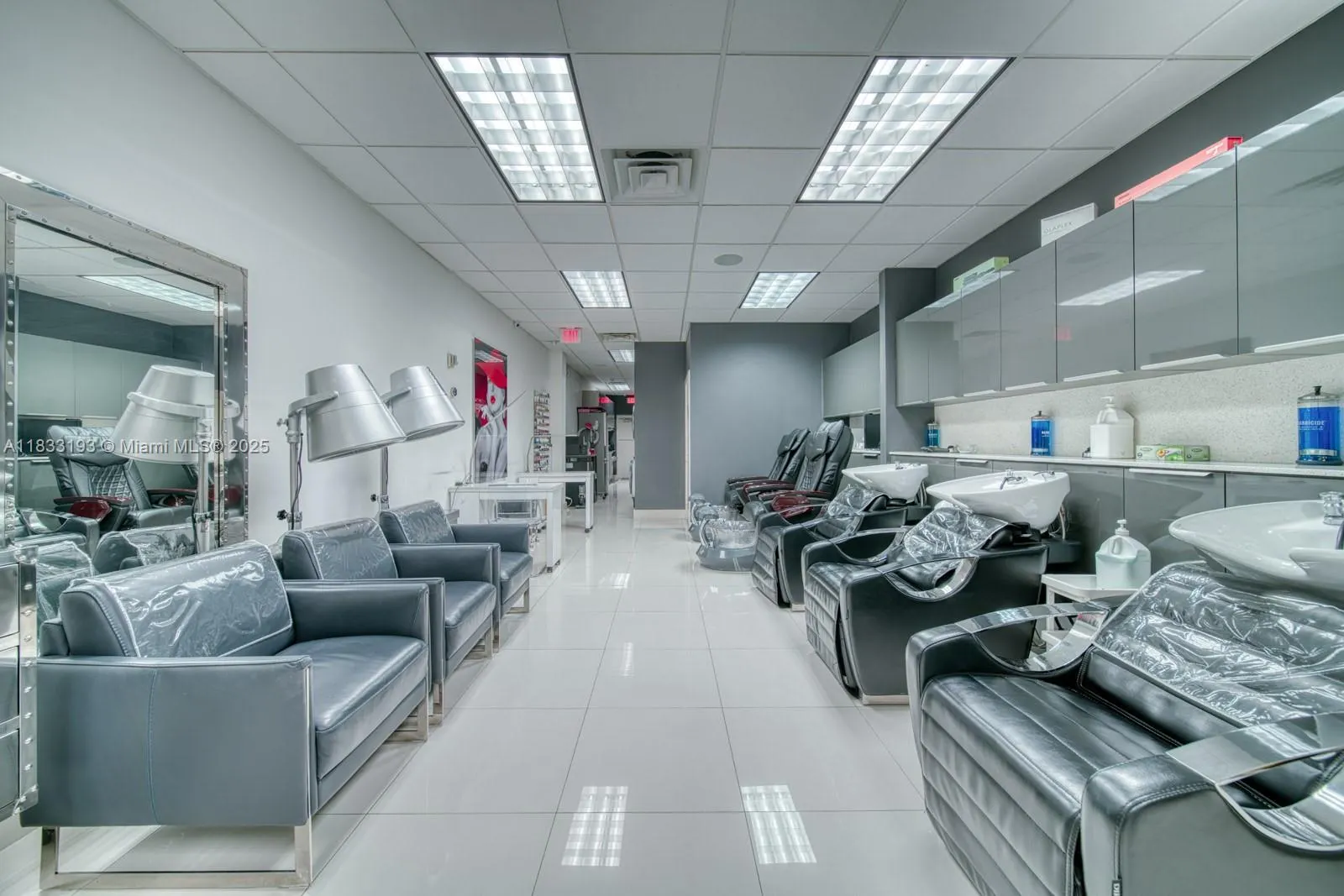 Beauty Salon For Sale In Pinecrest