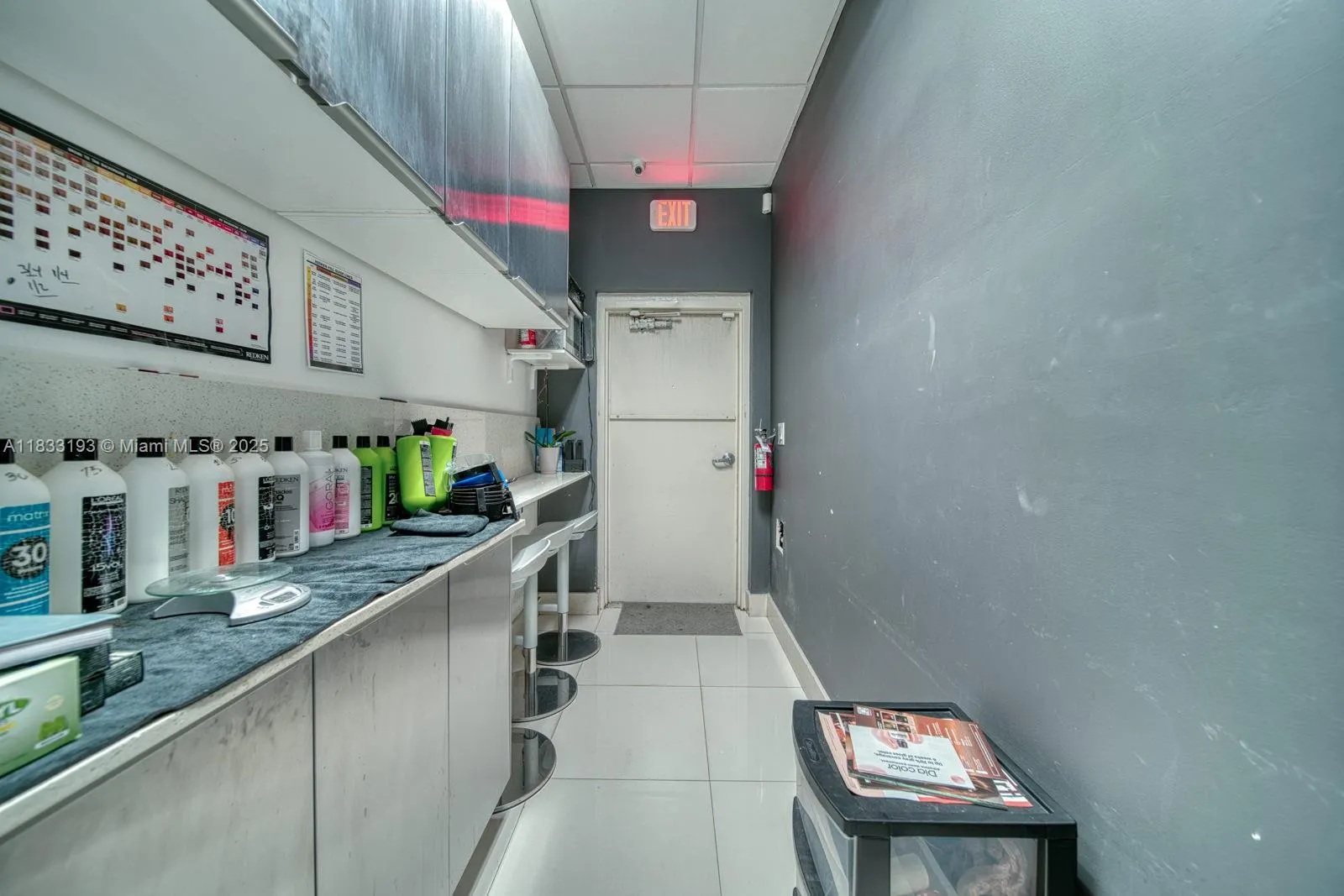Beauty Salon For Sale In Pinecrest