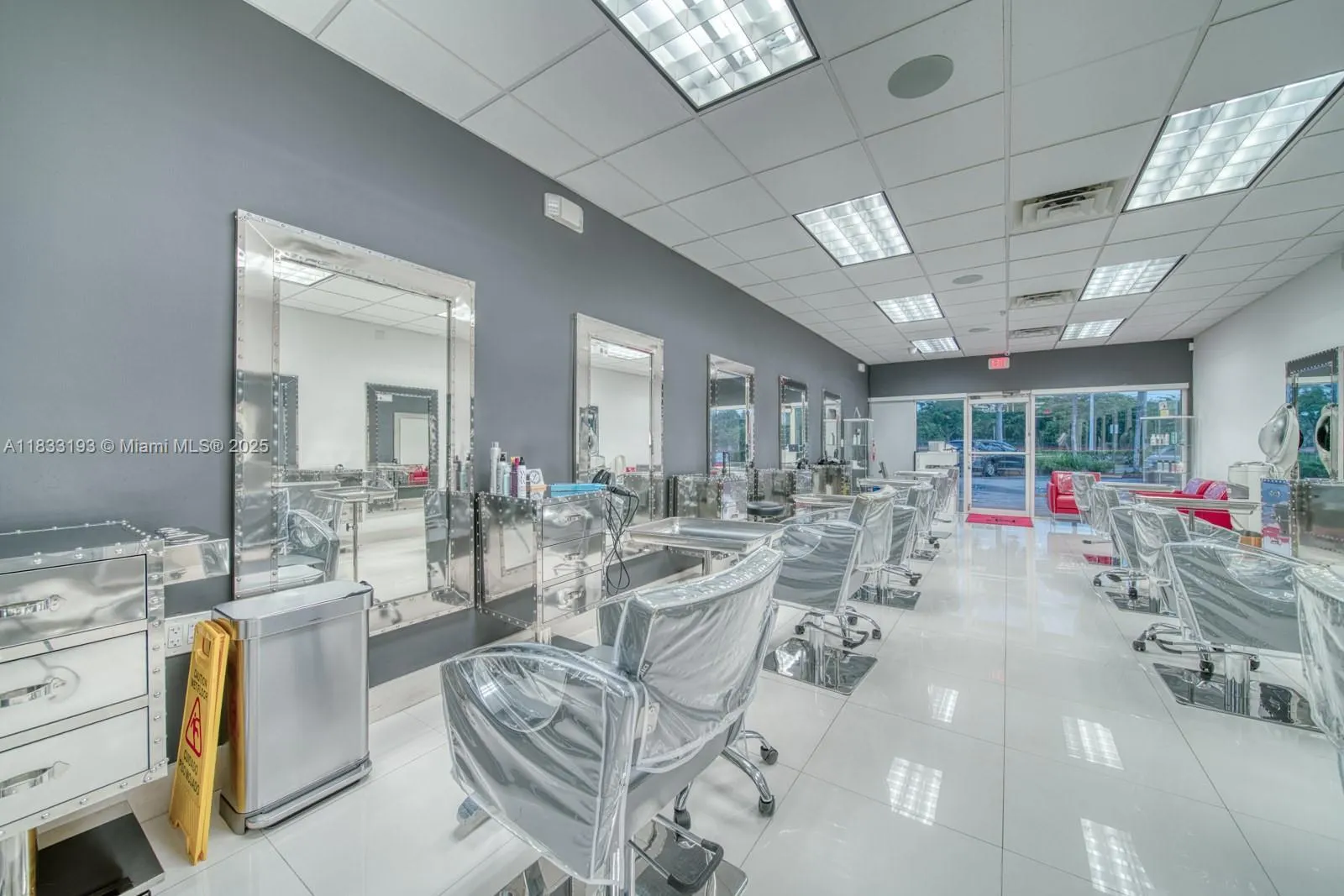Beauty Salon For Sale In Pinecrest