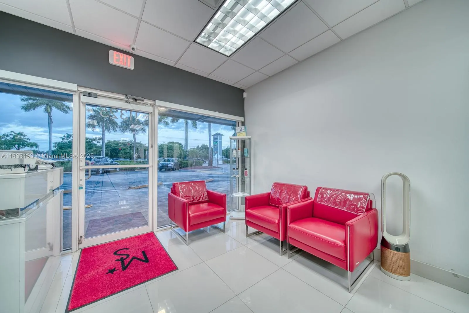 Beauty Salon For Sale In Pinecrest