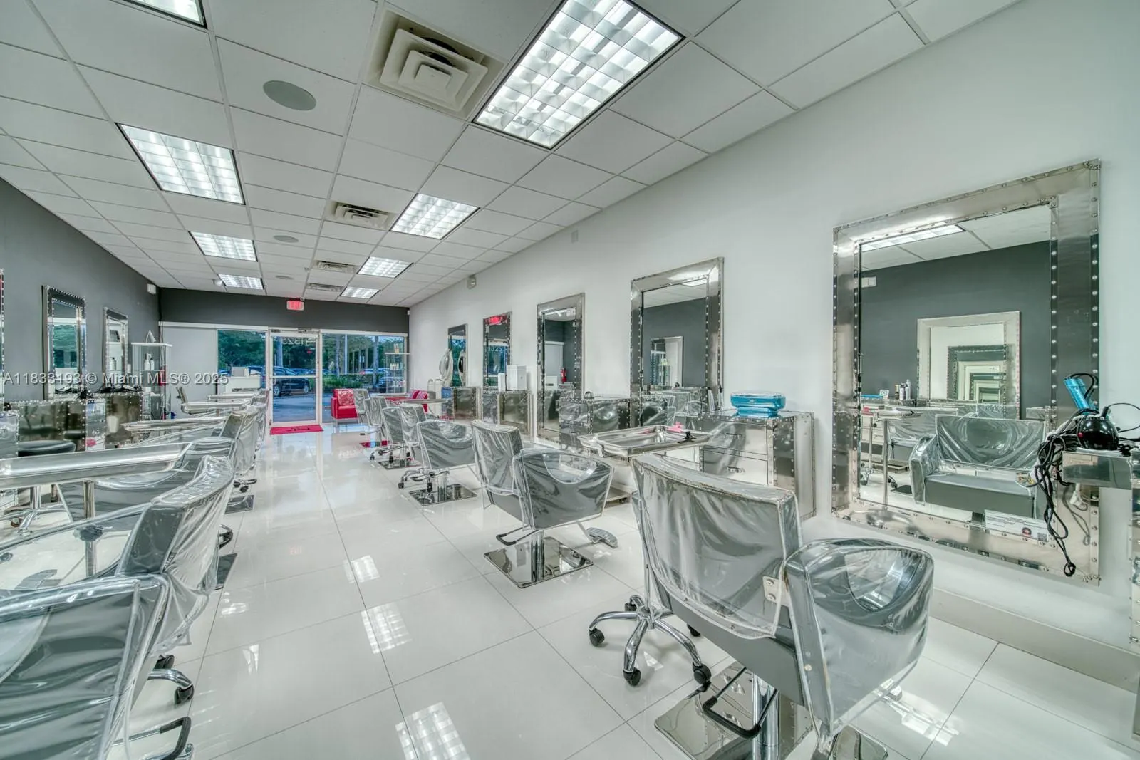 Beauty Salon For Sale In Pinecrest