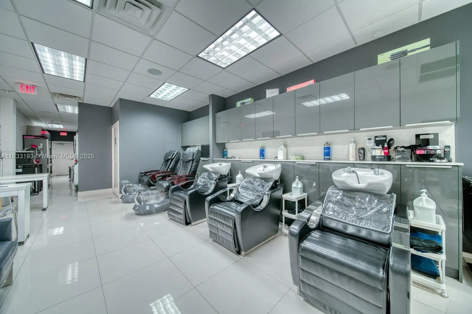 Beauty Salon For Sale In Pinecrest