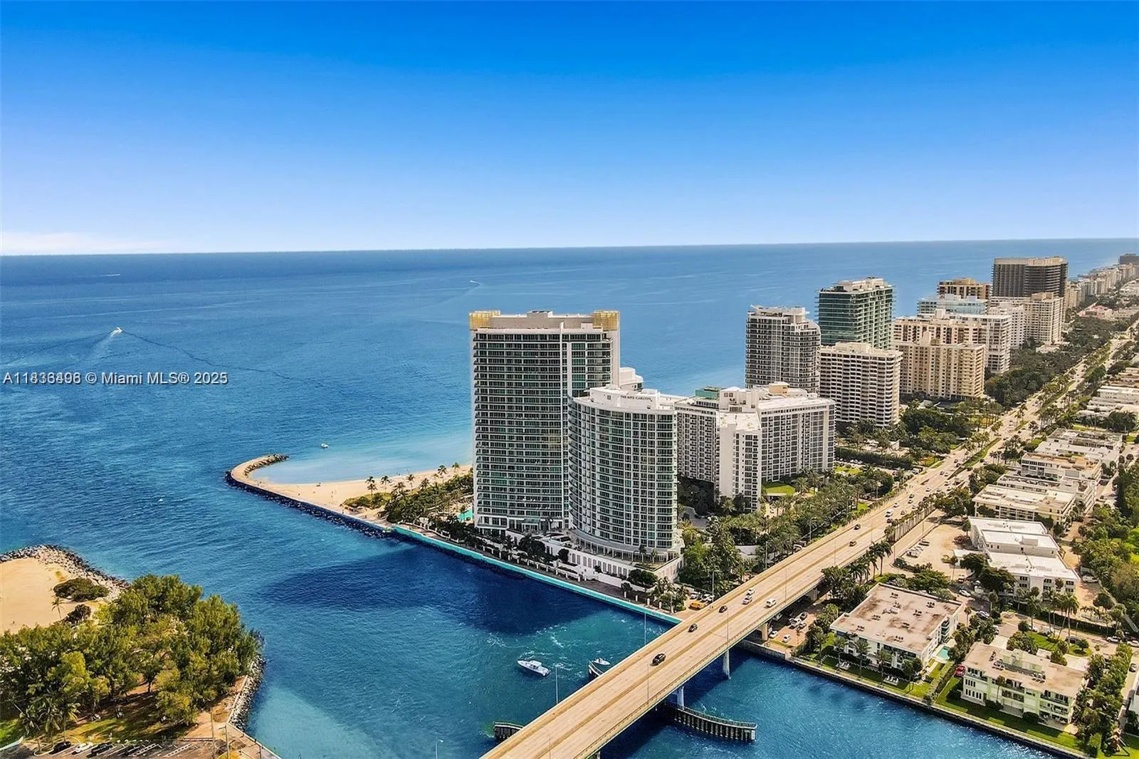 10275 Collins Ave, #722