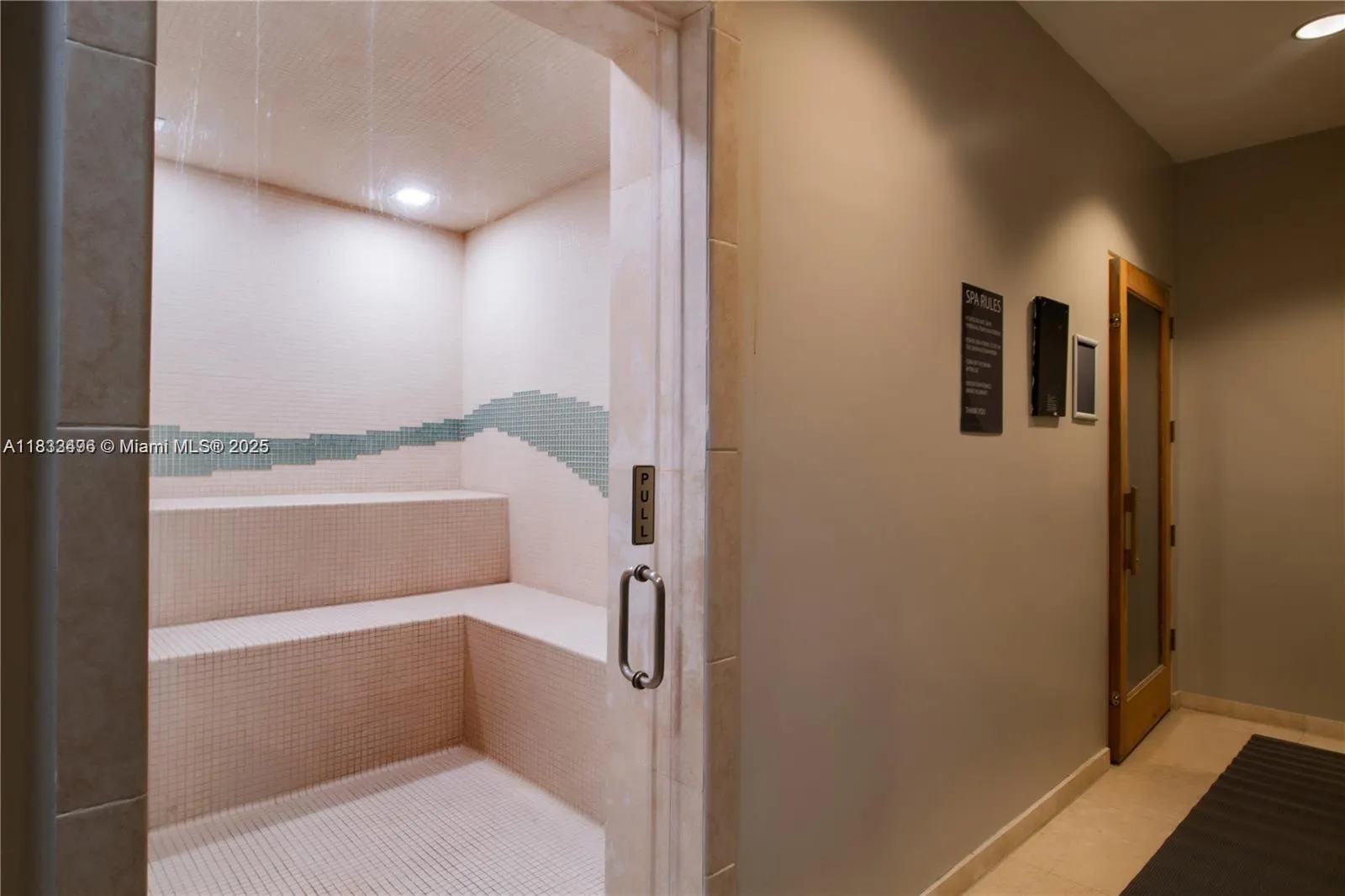 10275 Collins Ave, #722