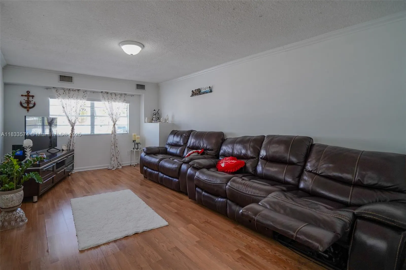 354 Vaca Rd