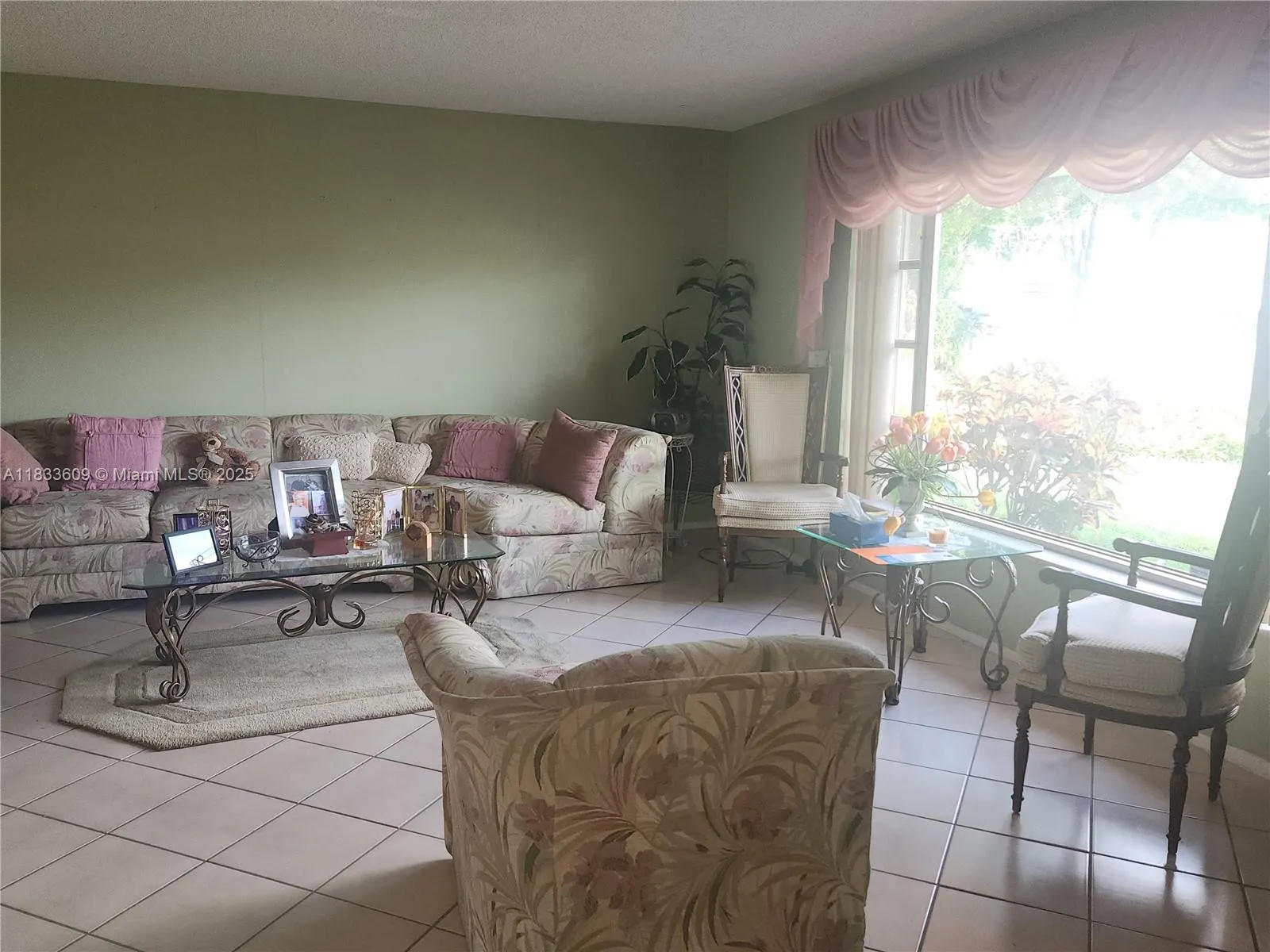 6900 NW 94th Ave