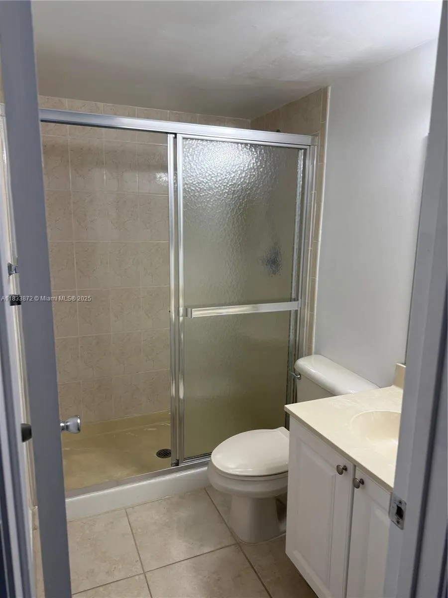 731 N Pine Island Rd, #306